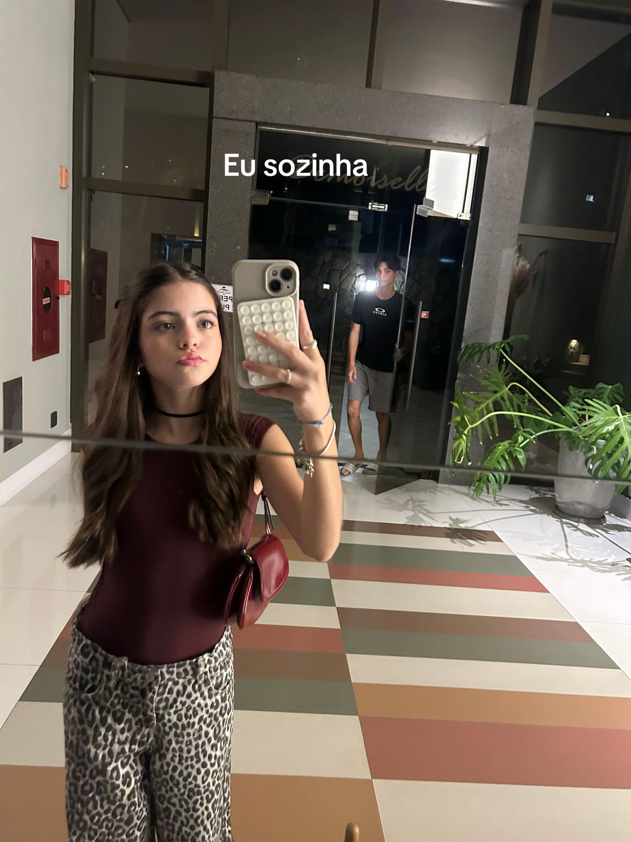 @Isa