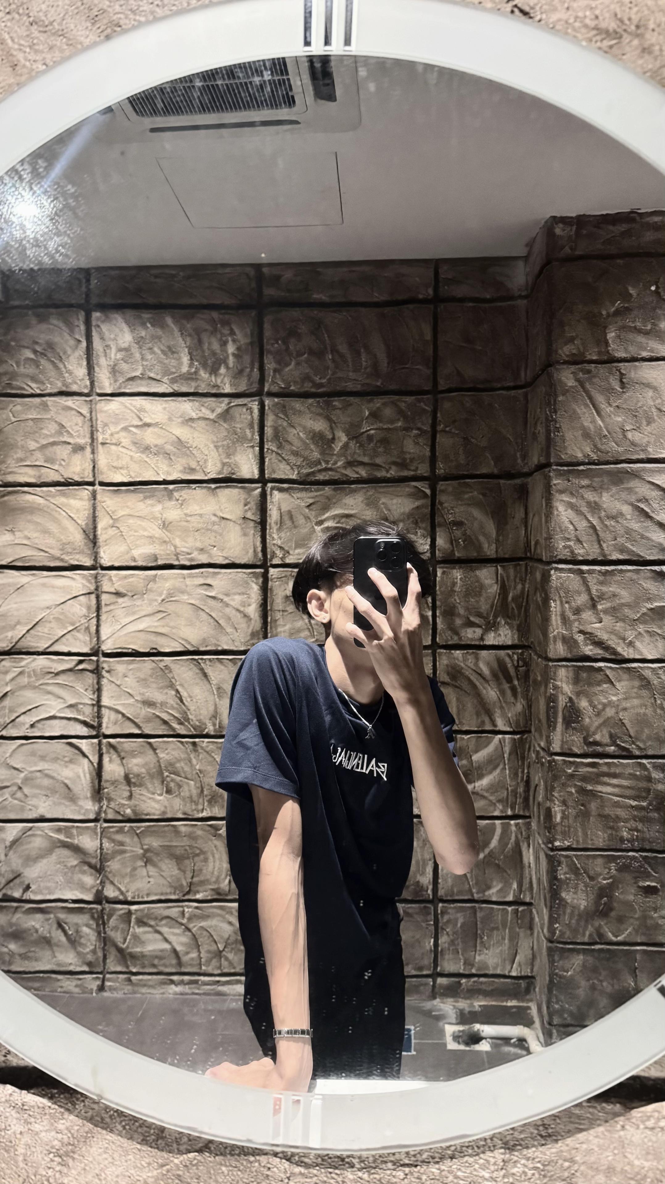 @...