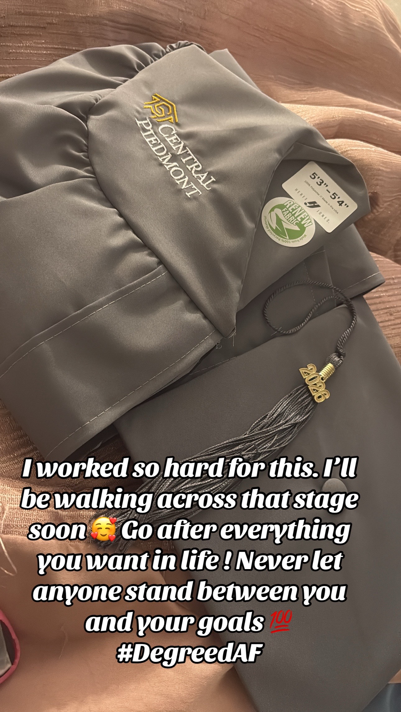 @Jas Mon&eacute; 🖤