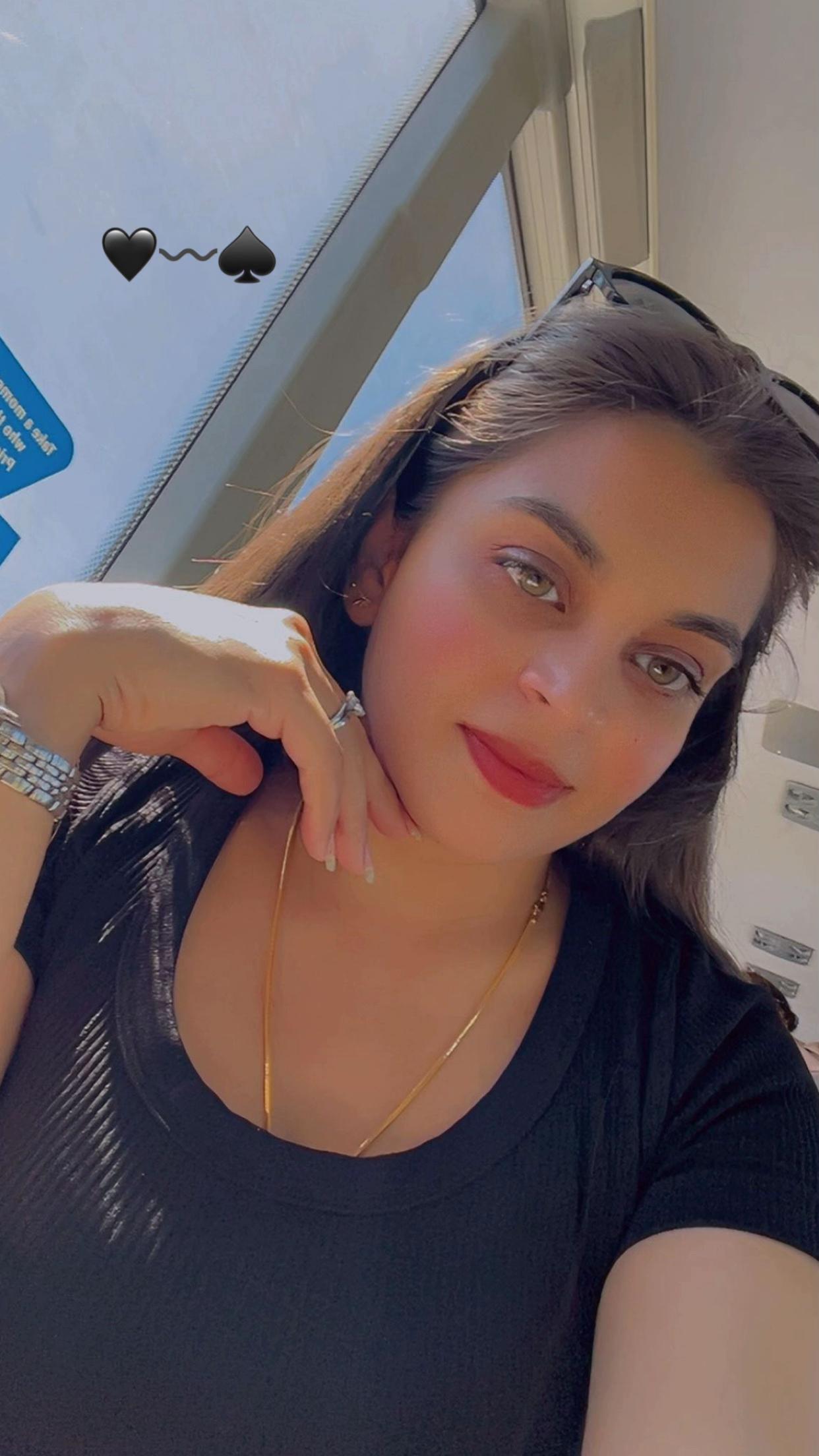 @komal_khaira97