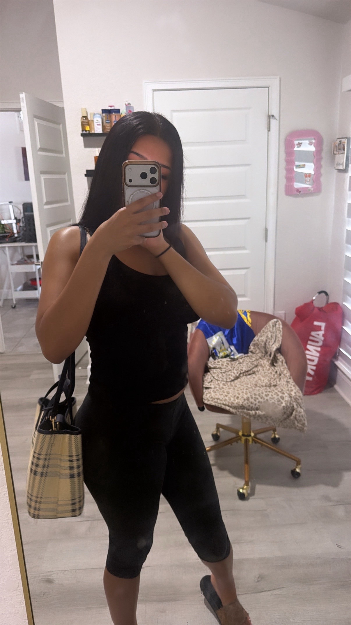 @bratsluvbluntts