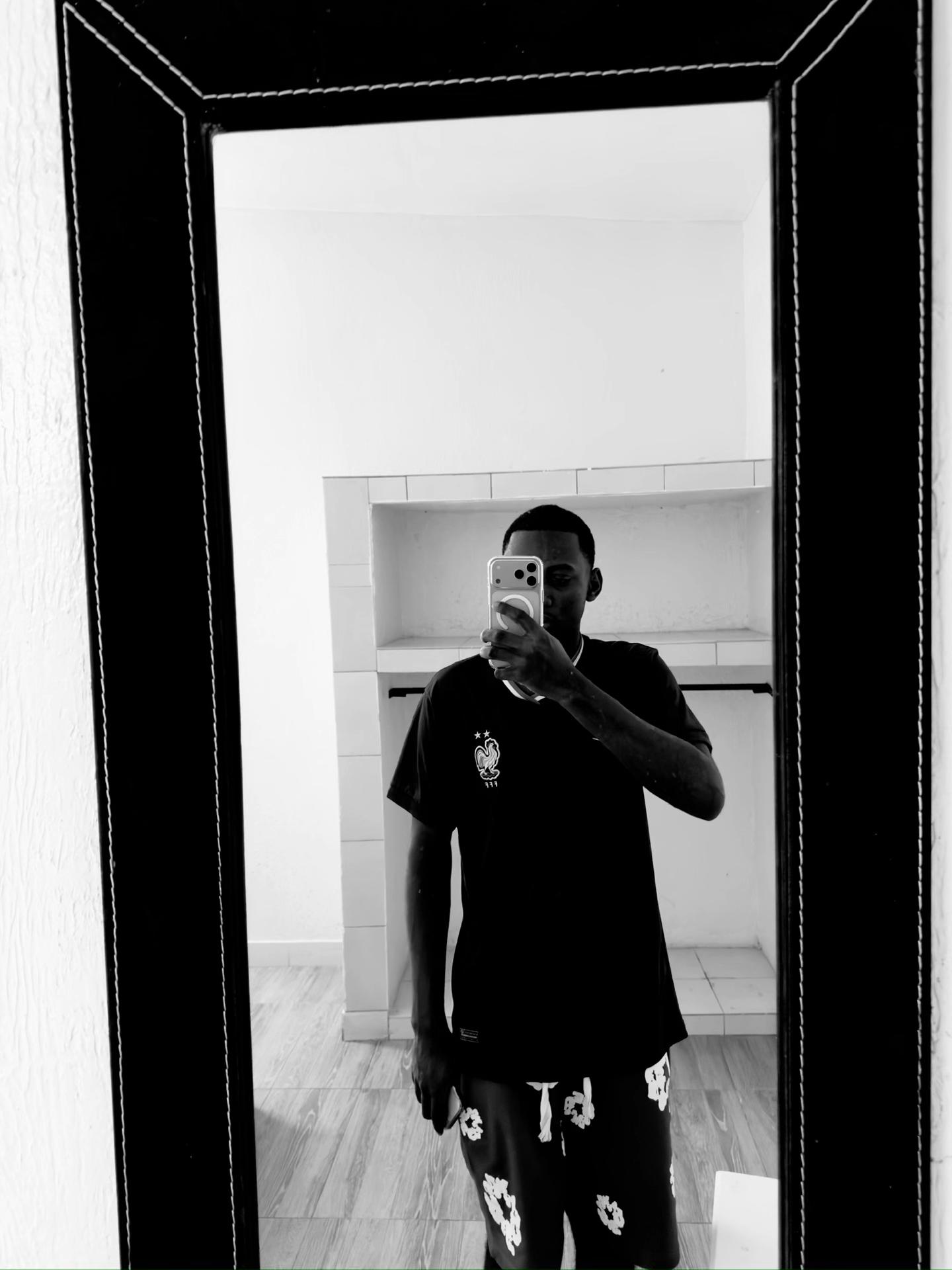 @kylian..sdt