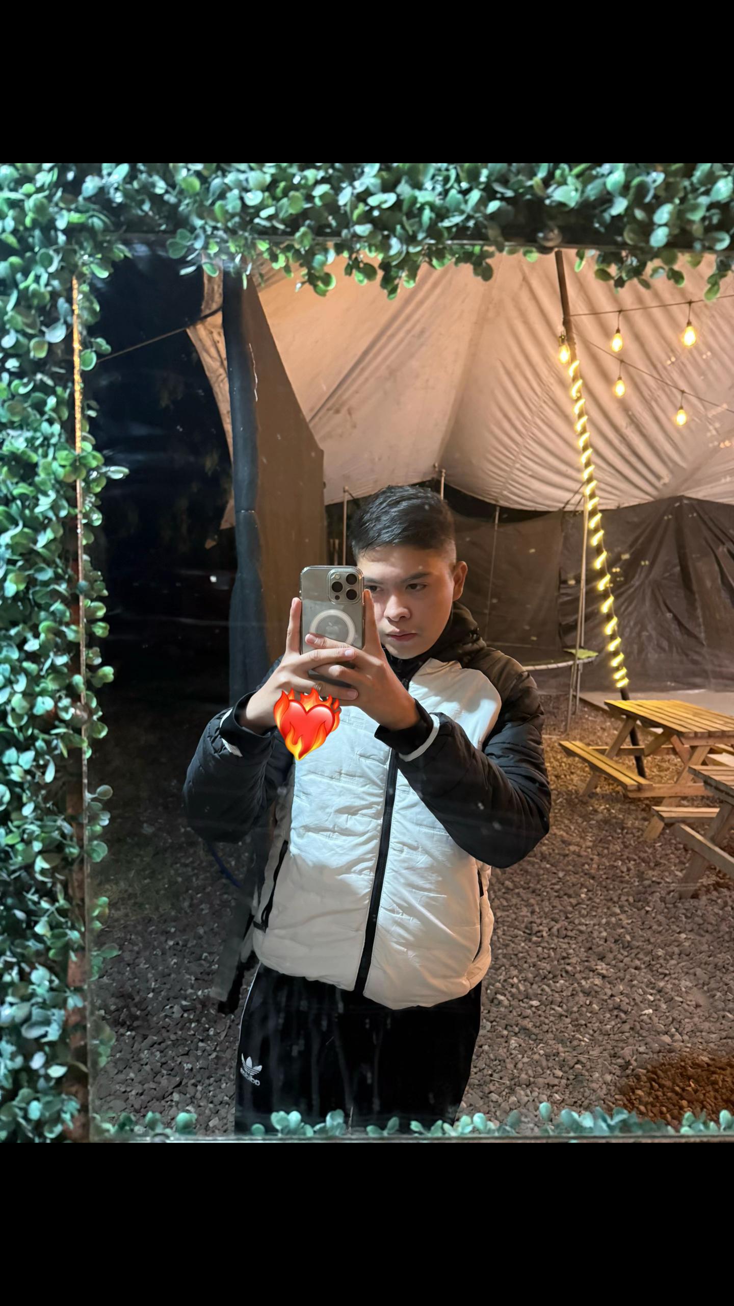 @โฐ๐ ๐ฉ๐๐ฉโ 21