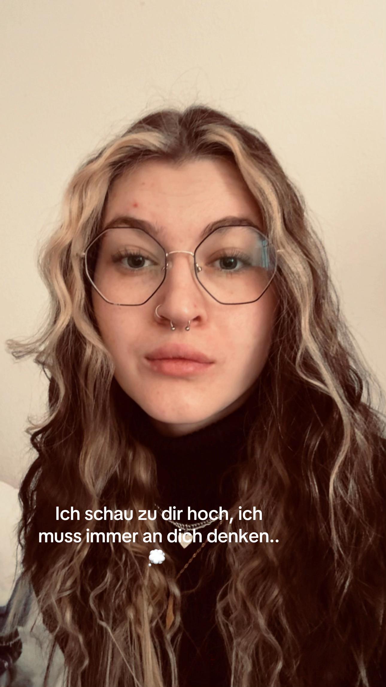 @𝒂𝒏𝒈𝒆𝒍𝒊𝒏𝒂🦋