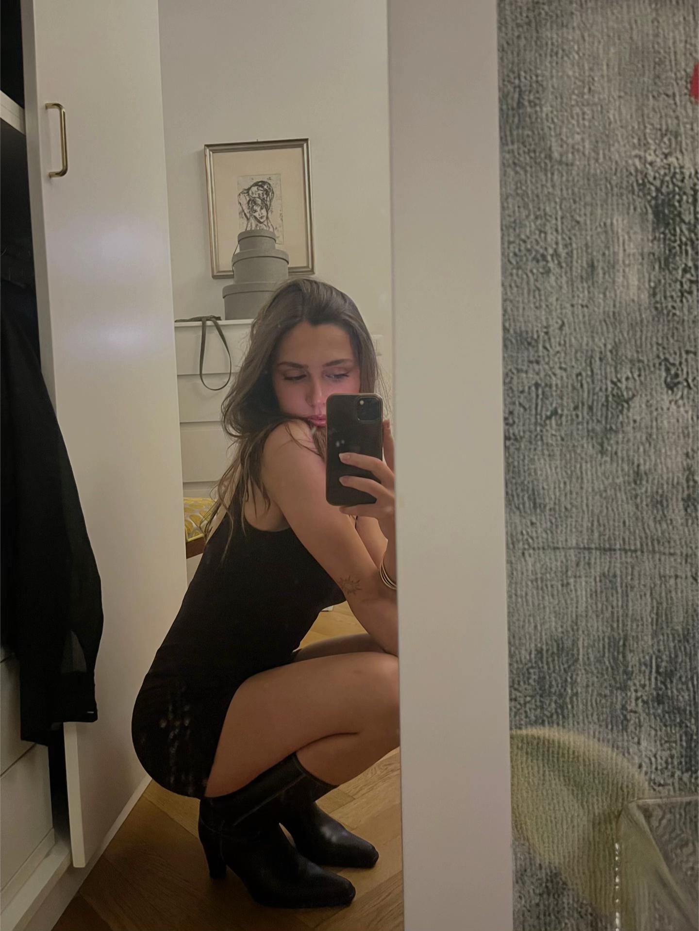 @g