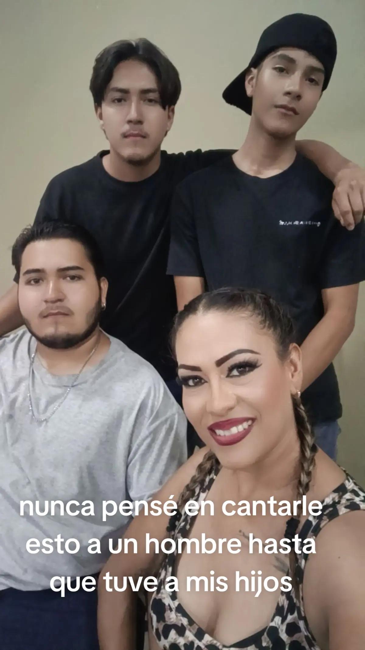 @losyraM