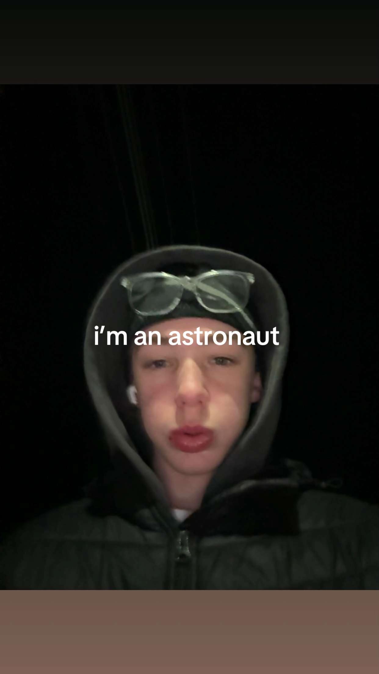 @༺T♰D༻