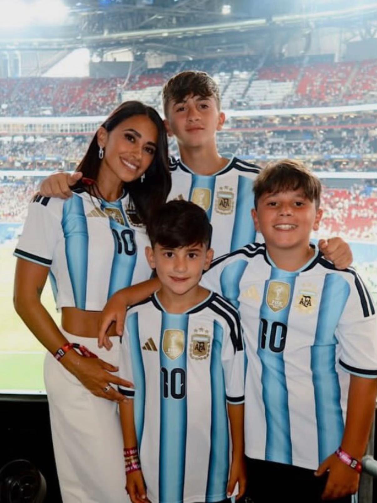 @Messi y children