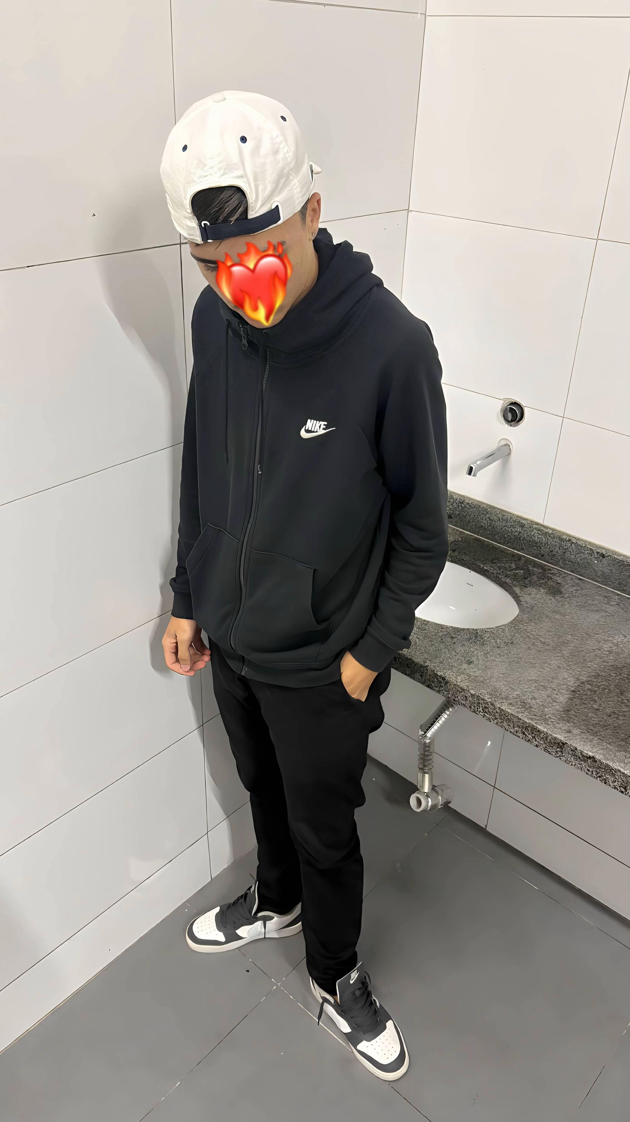 @Bnboyzao7 🤾🏻♂️