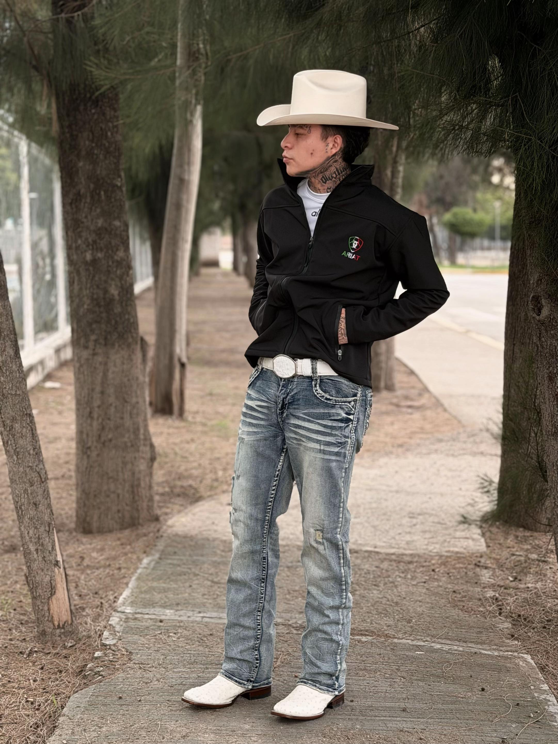 @El GUERO BOOTS