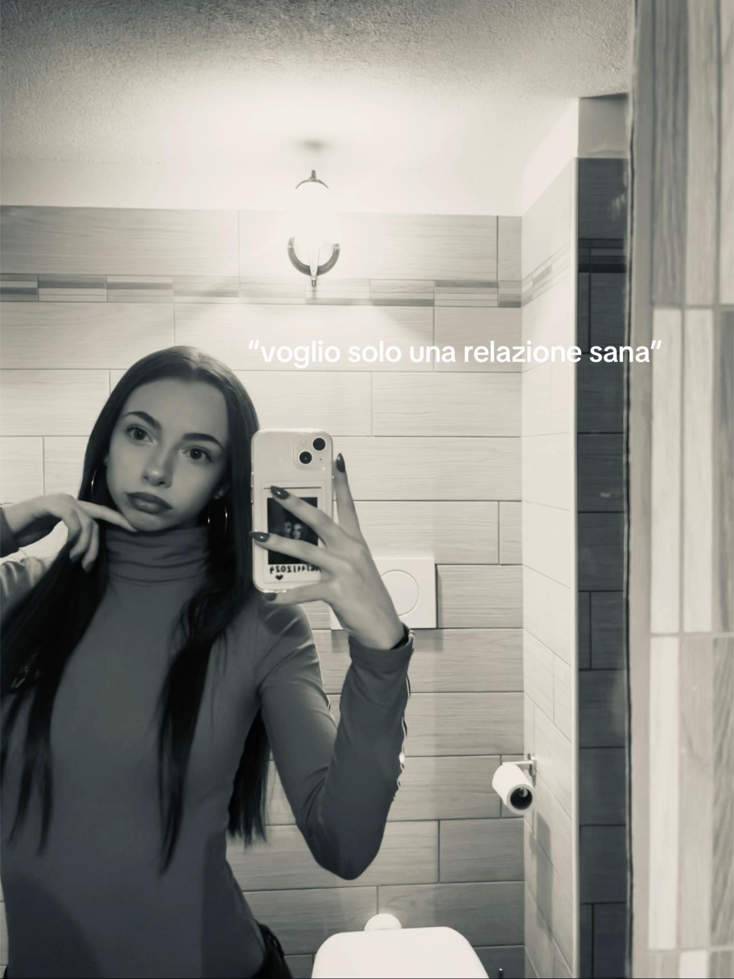@𝐌