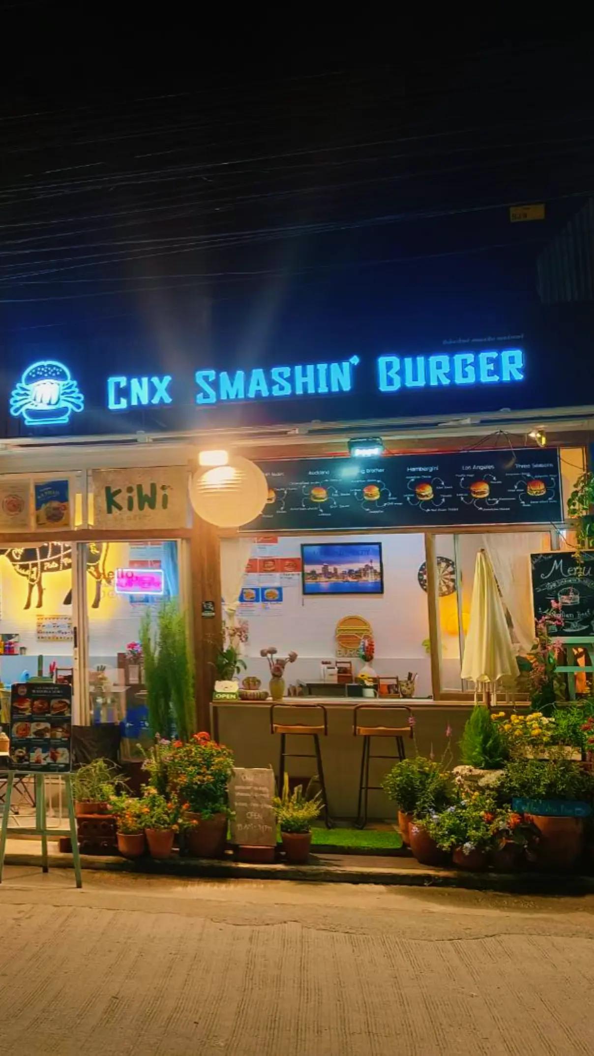 @CNX SMASHIN BURGER KIWI