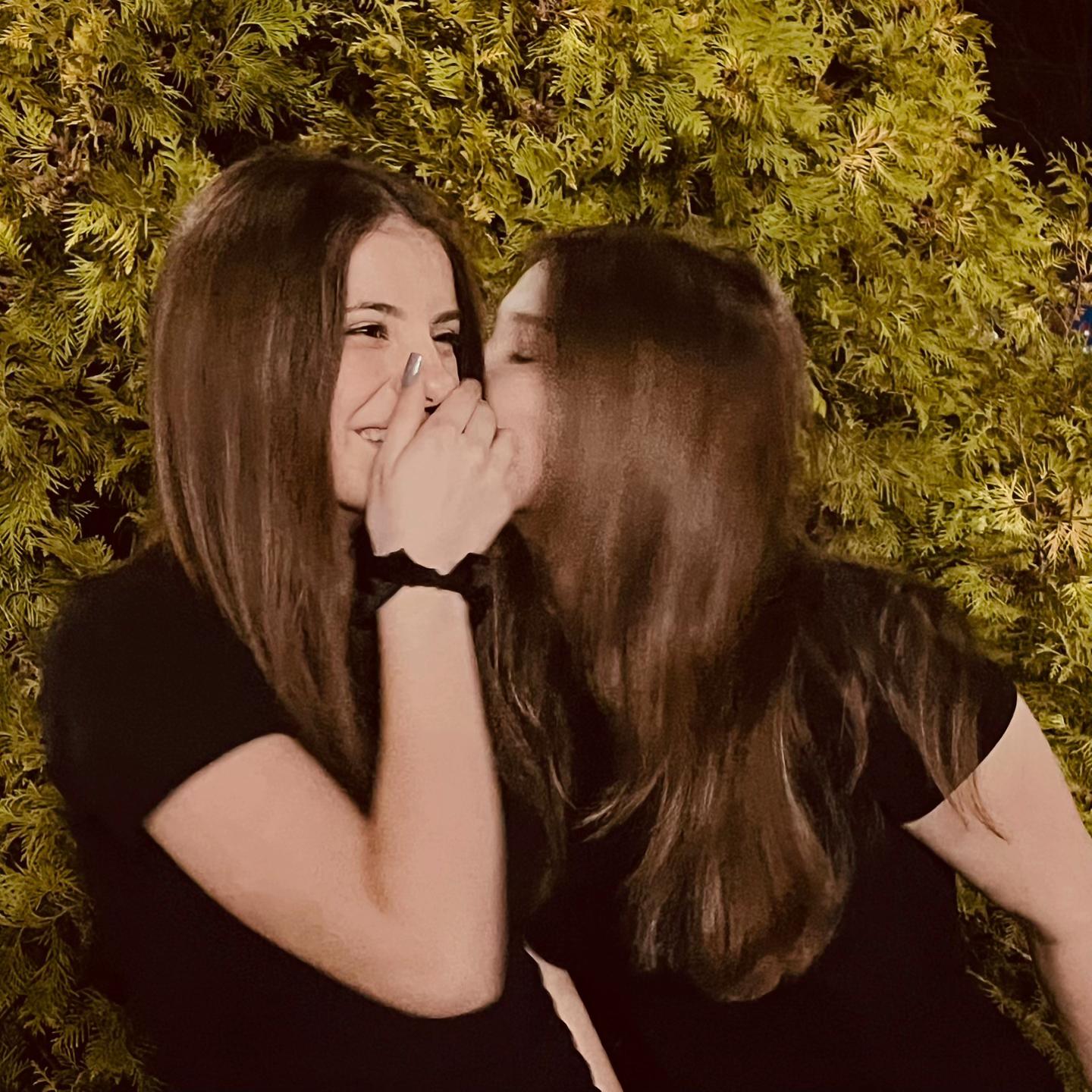 @で²