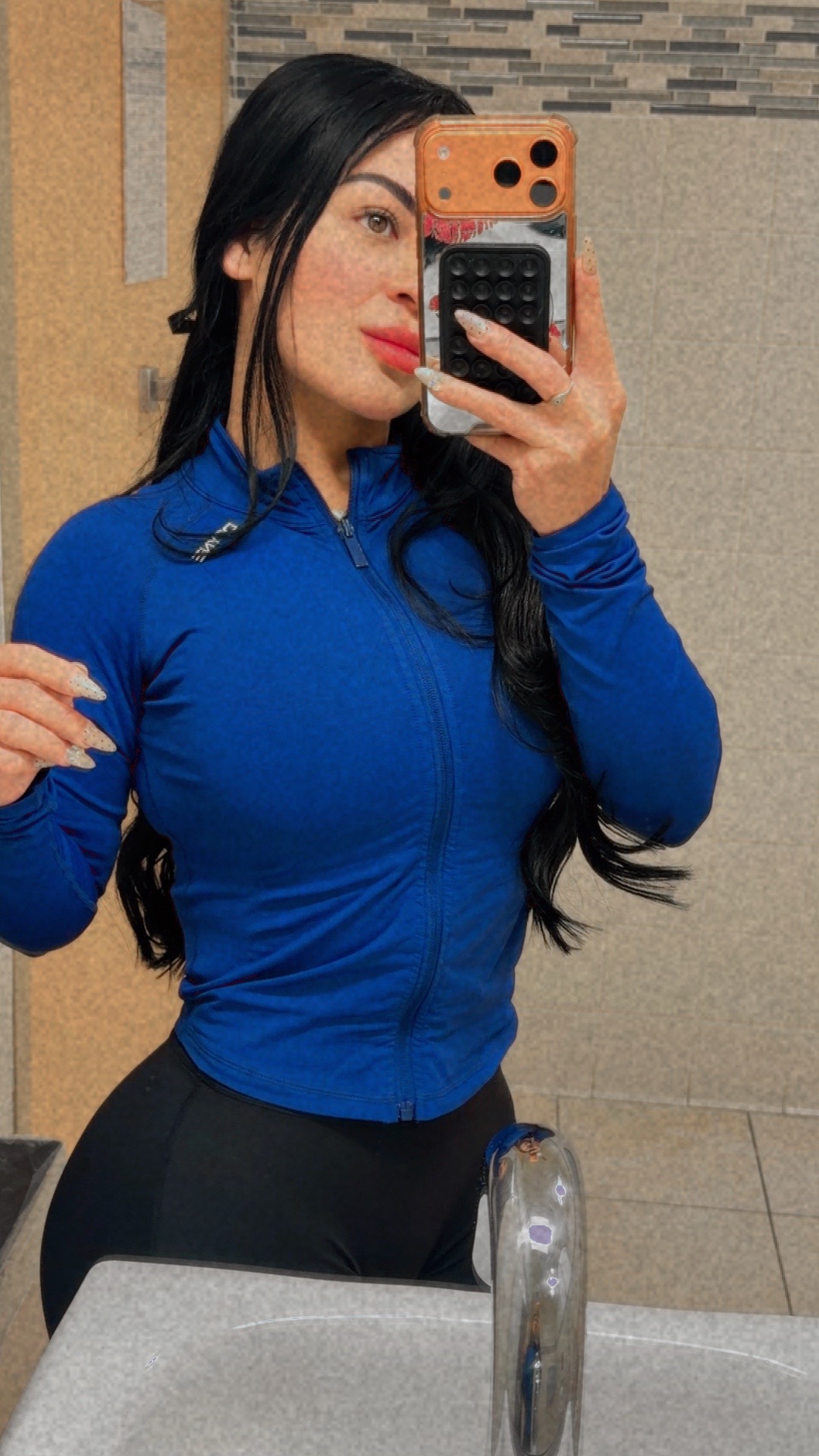 @Andreita🔓🧿✨💫