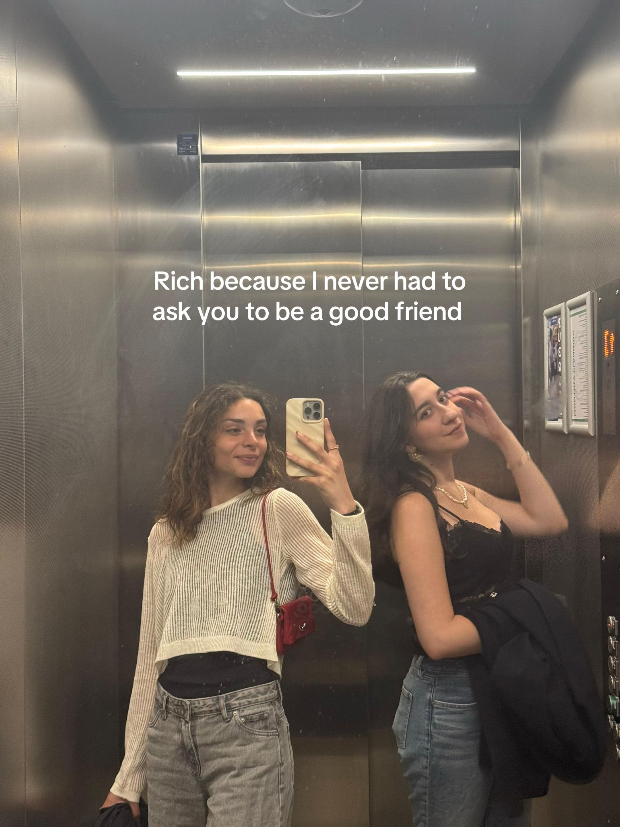 @Ornella Izzo