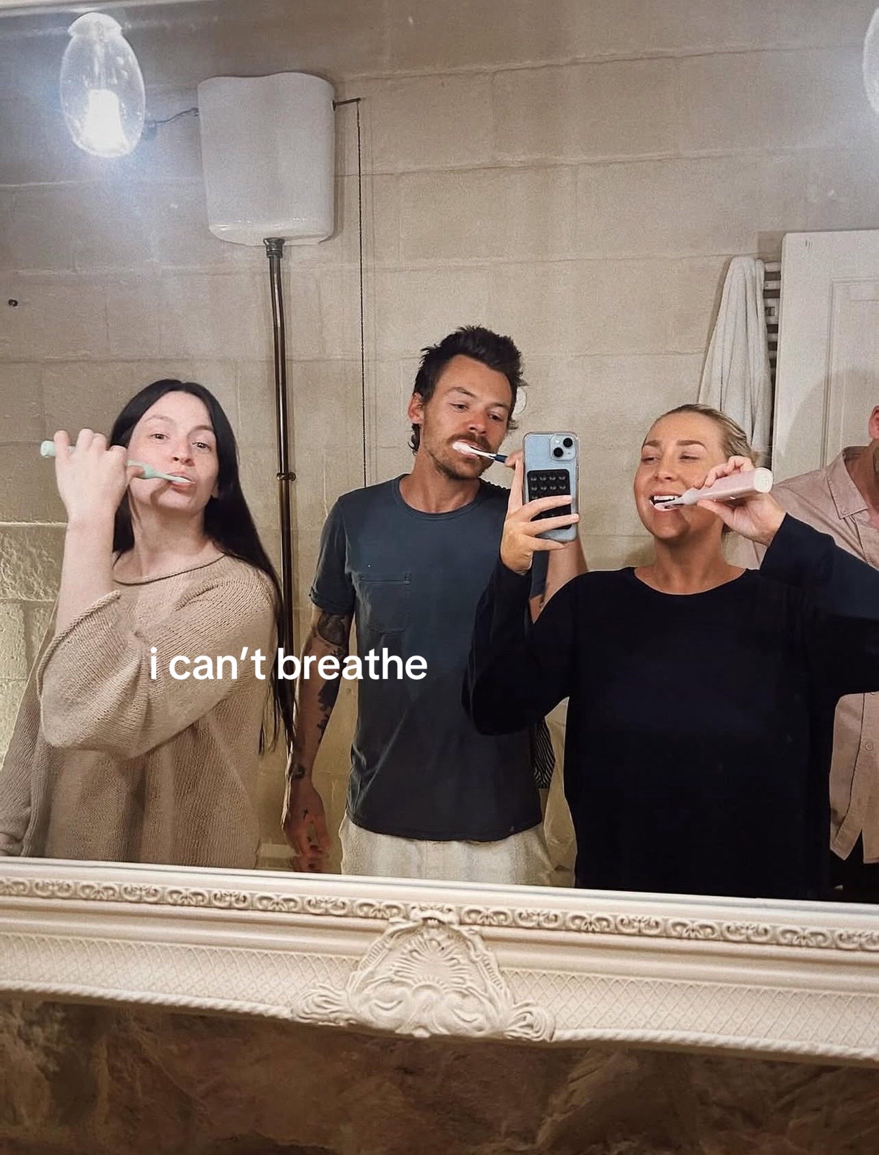 @ry 🪽