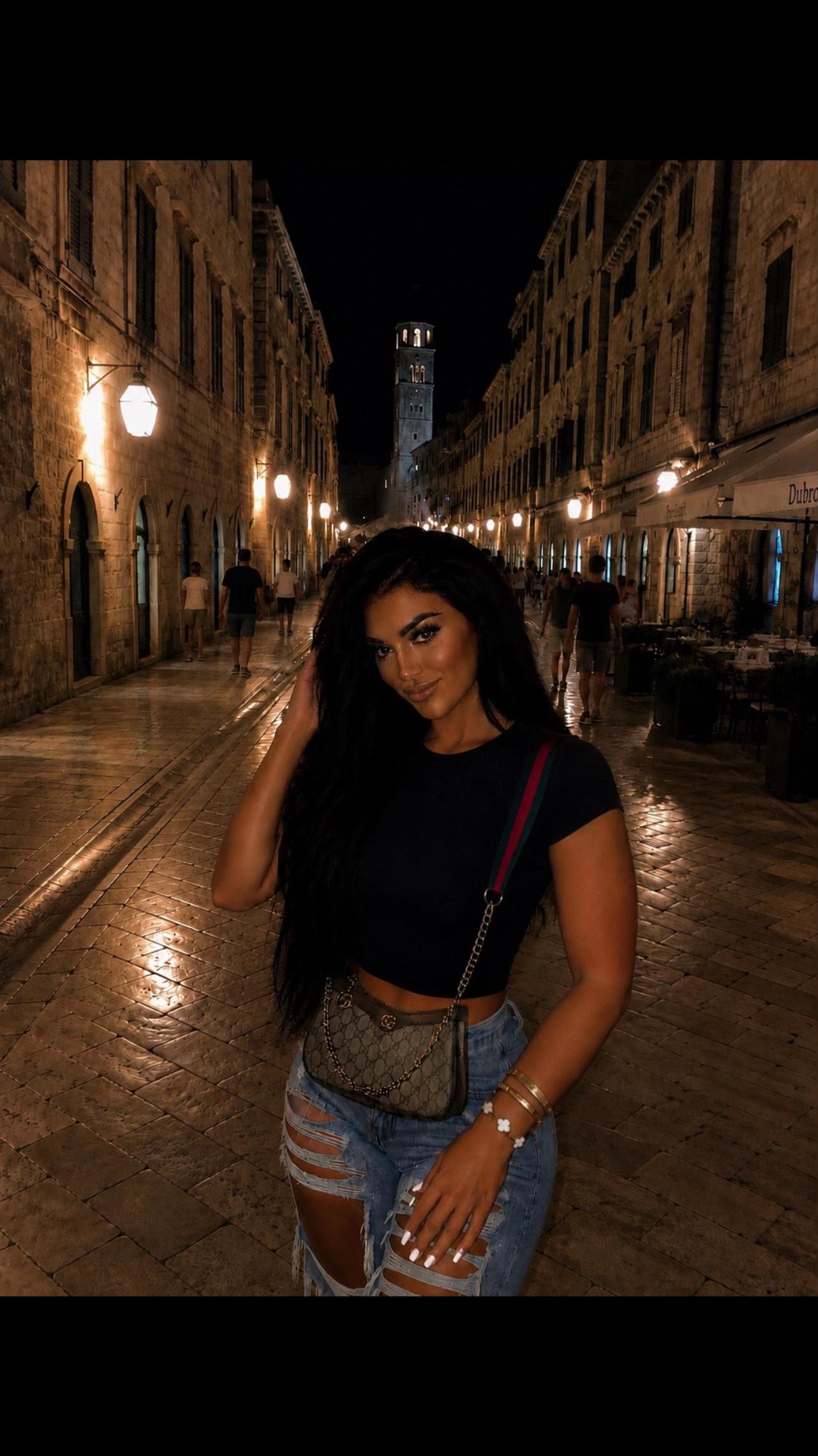 @Ajlla