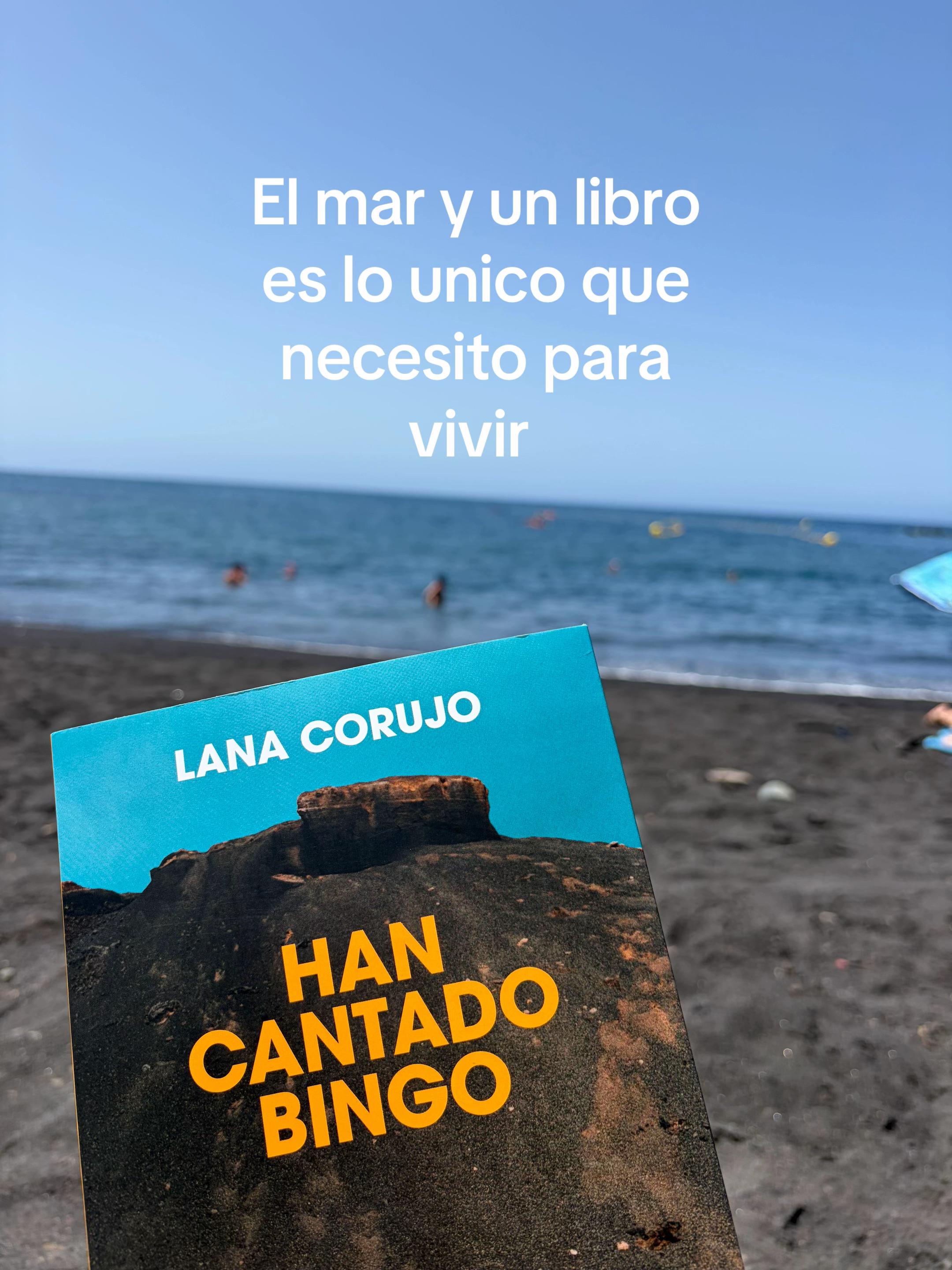 @María