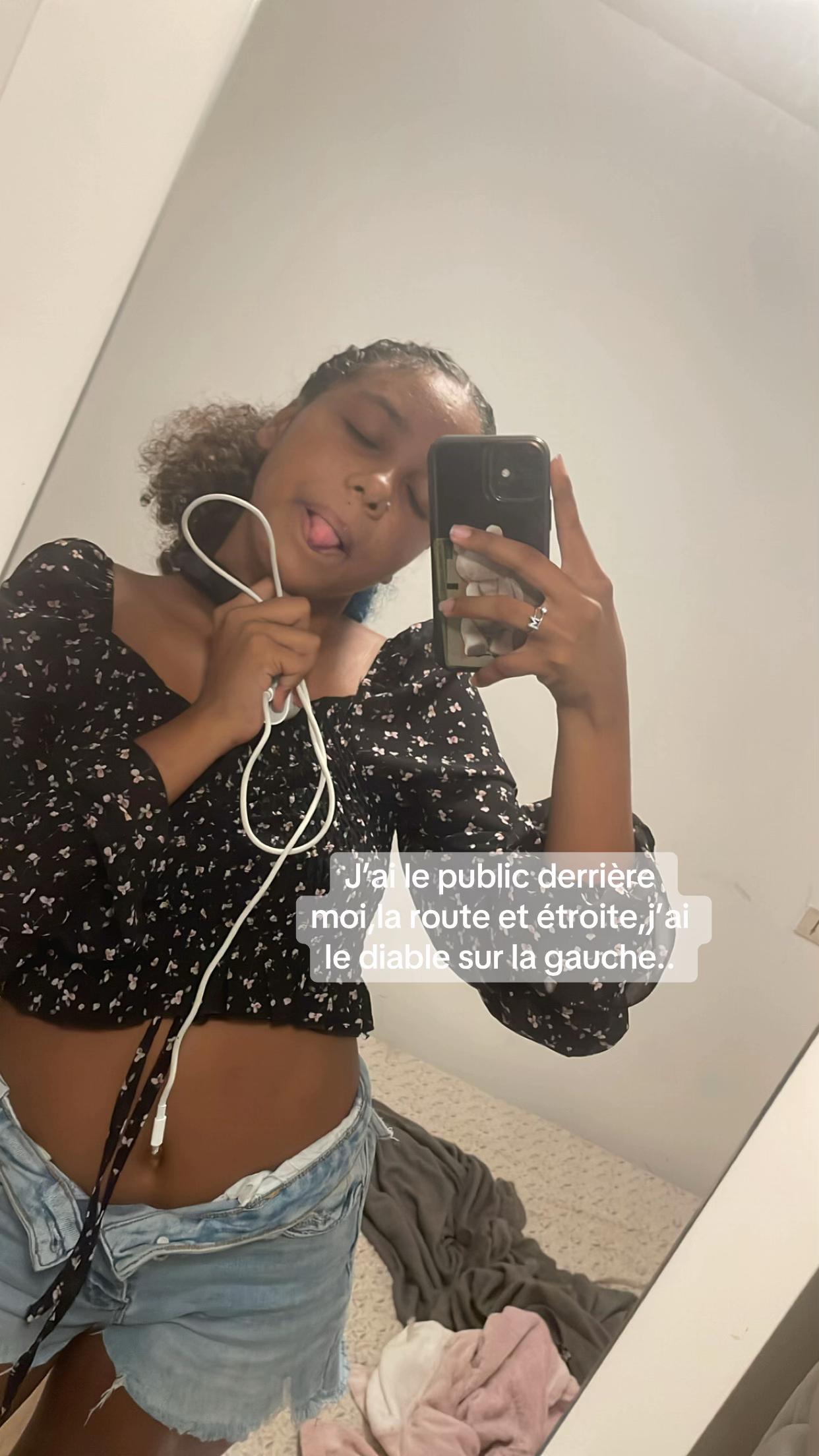 @Lylyss_😝