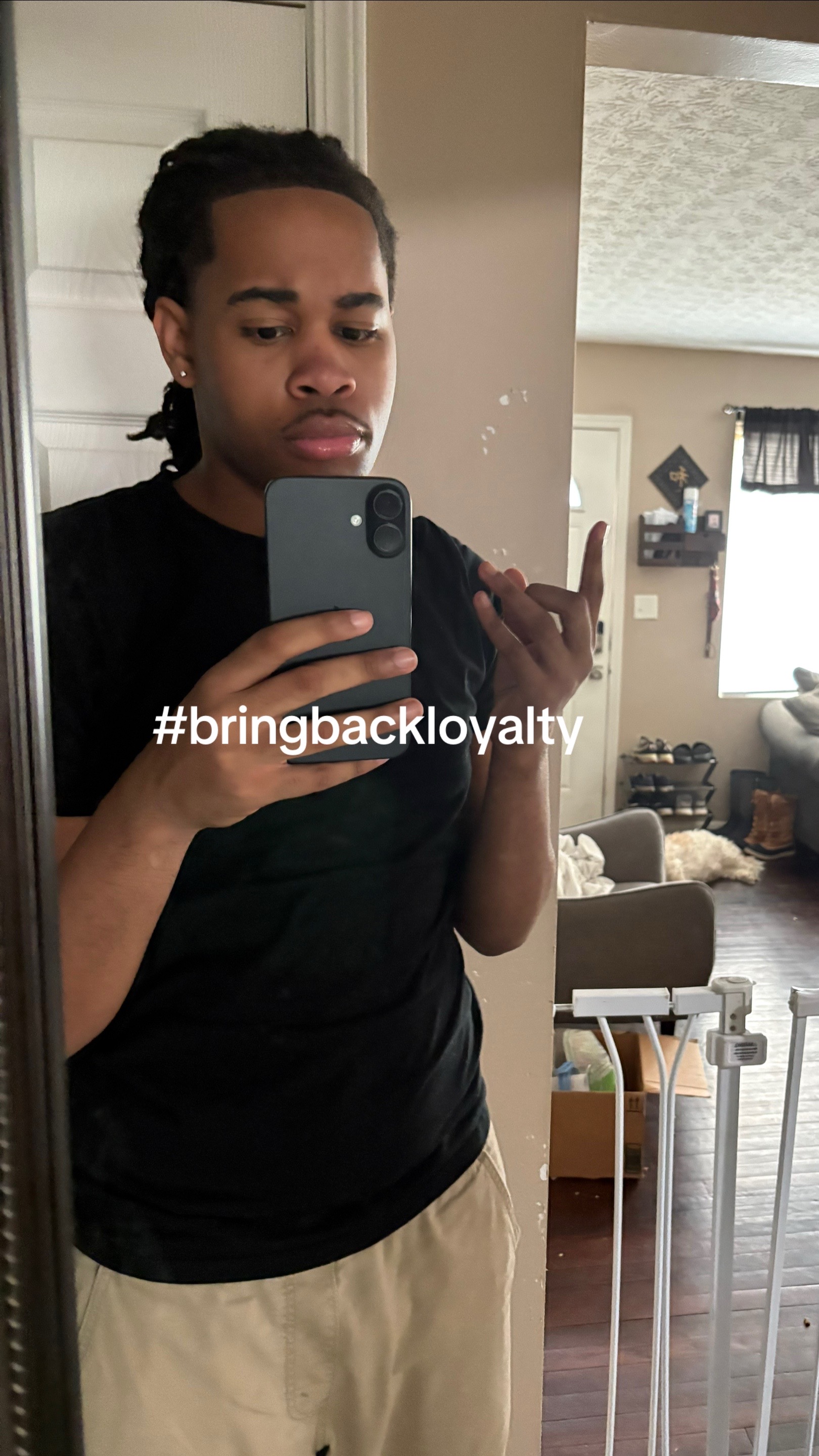 @️