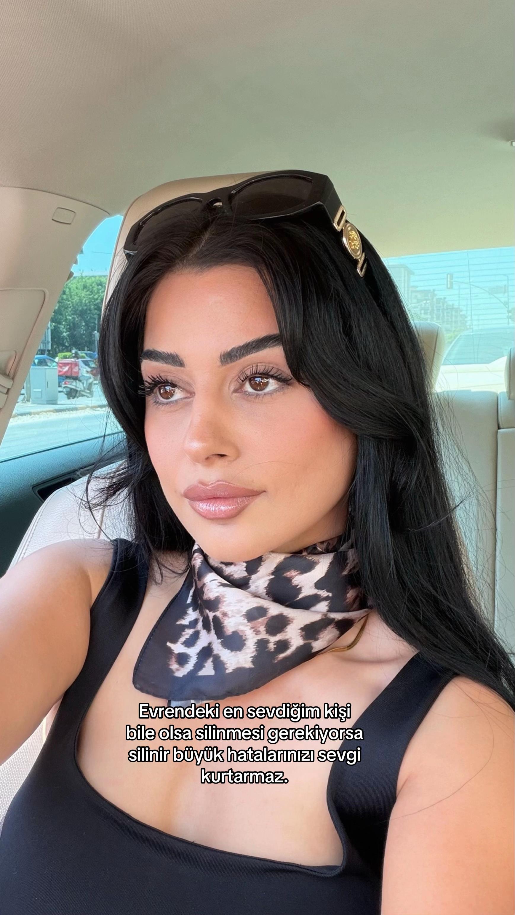 @arzuukalkaan