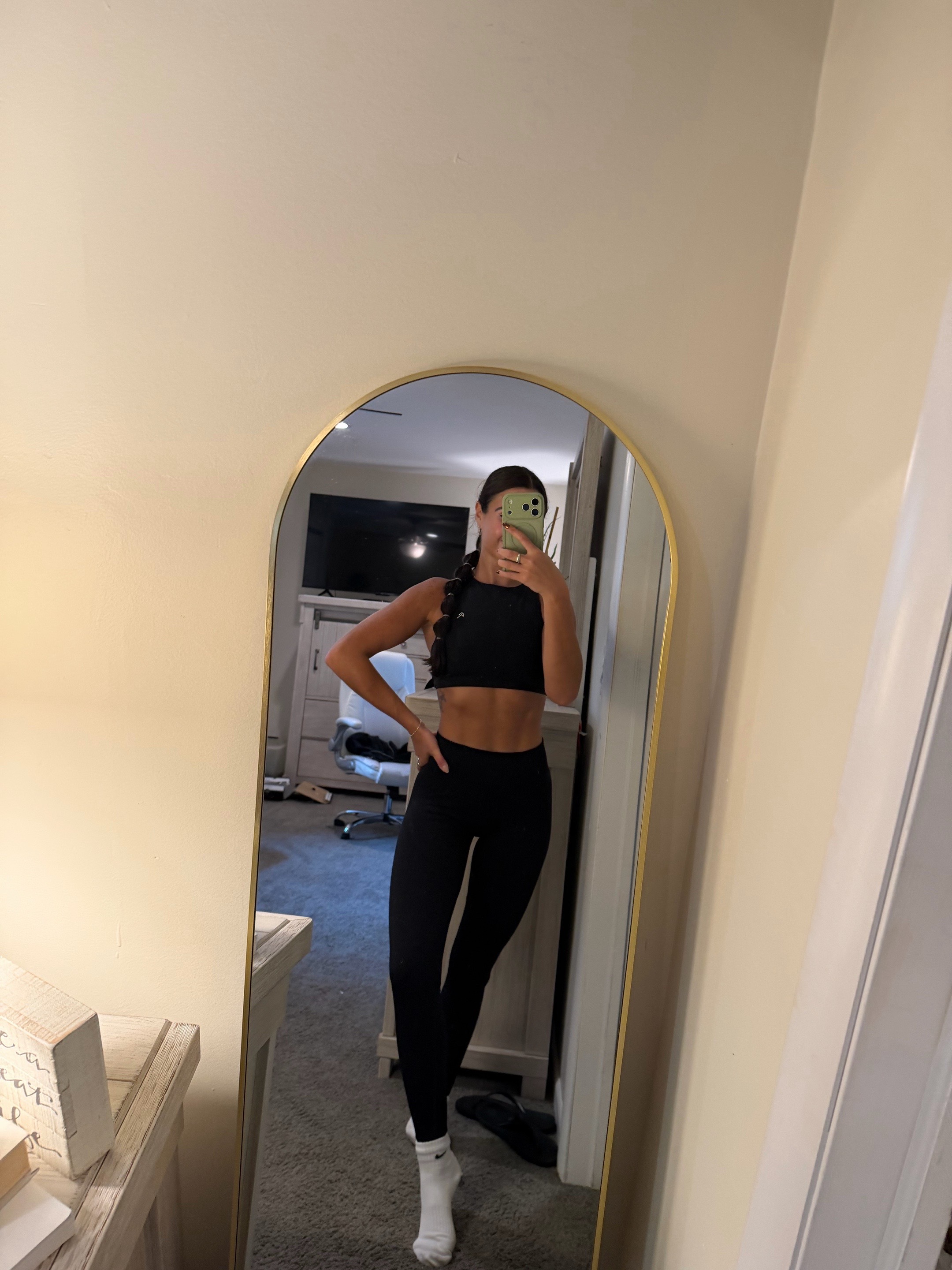 @dionnanoelle