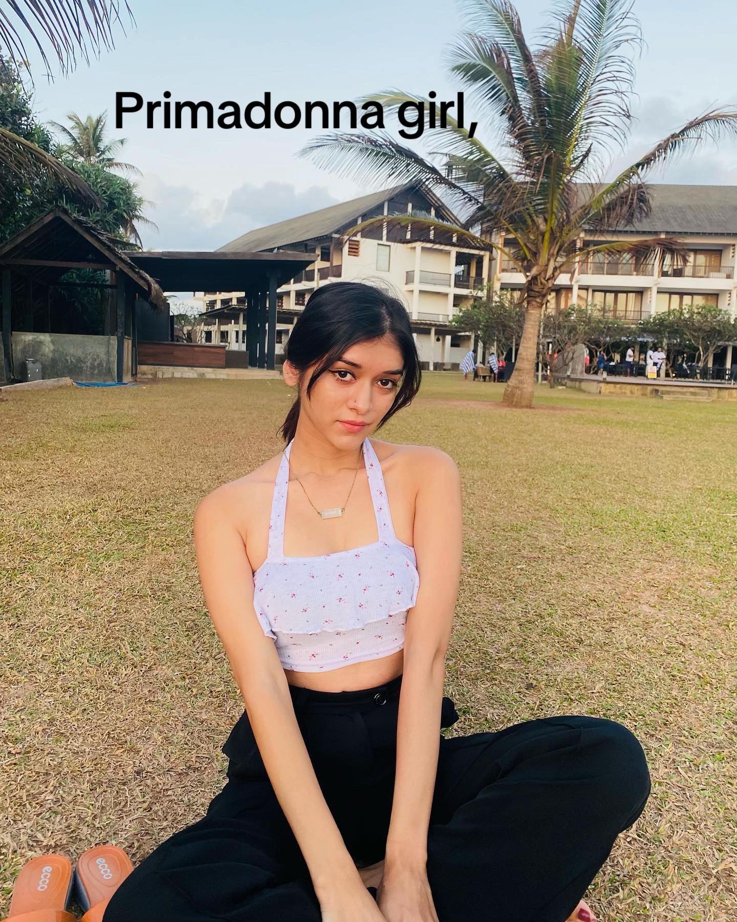 @Dewmi_neranjana