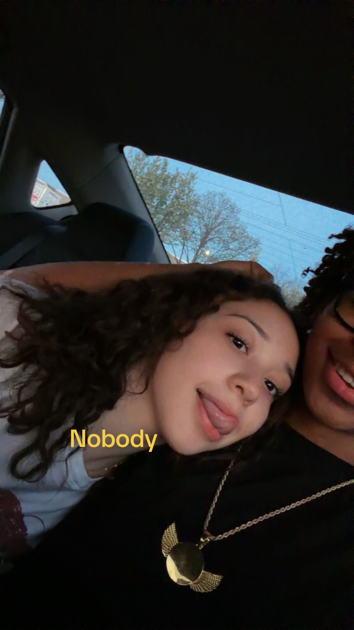 @Dj?