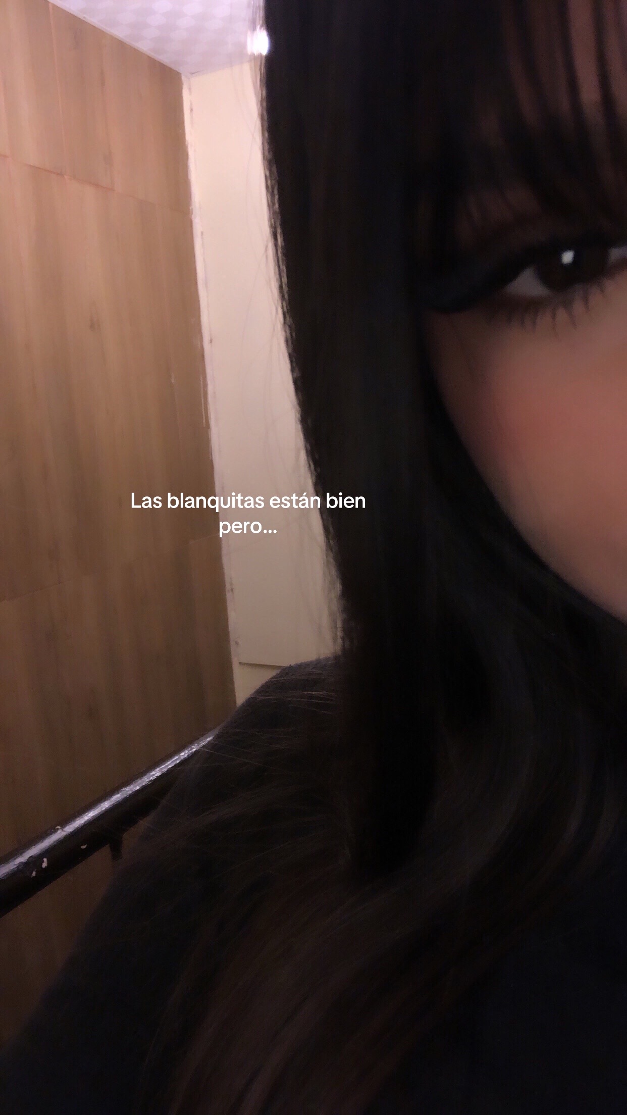 @𝒥.