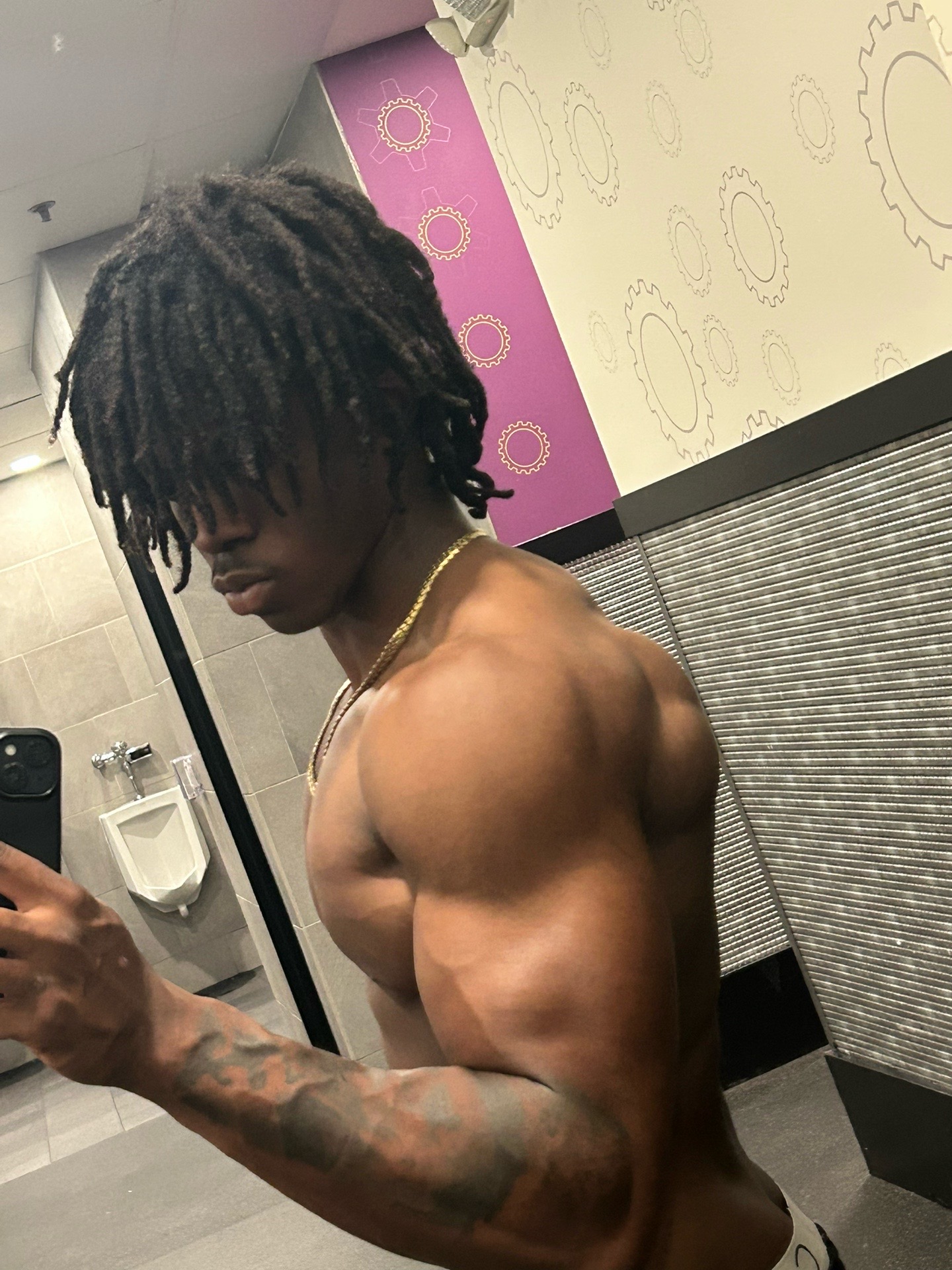 @♱