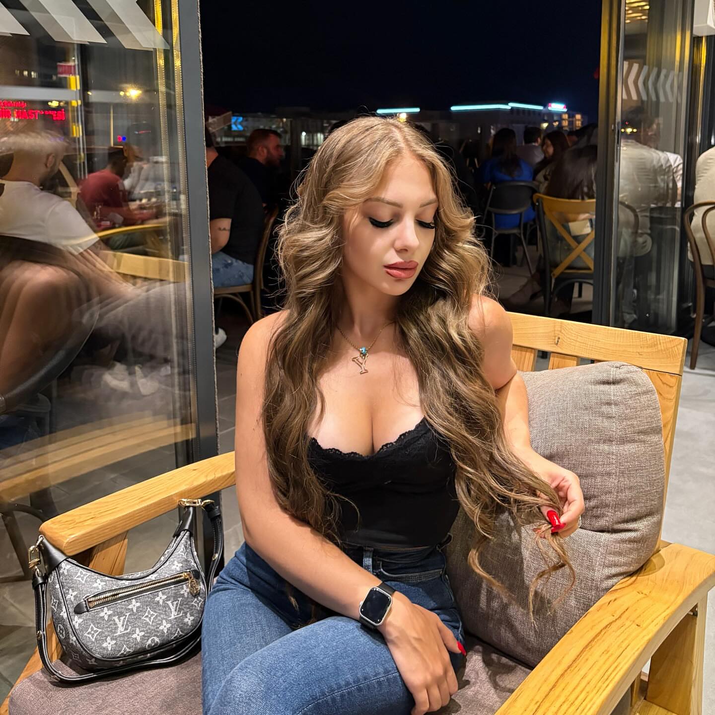 @esrarabiaponcik