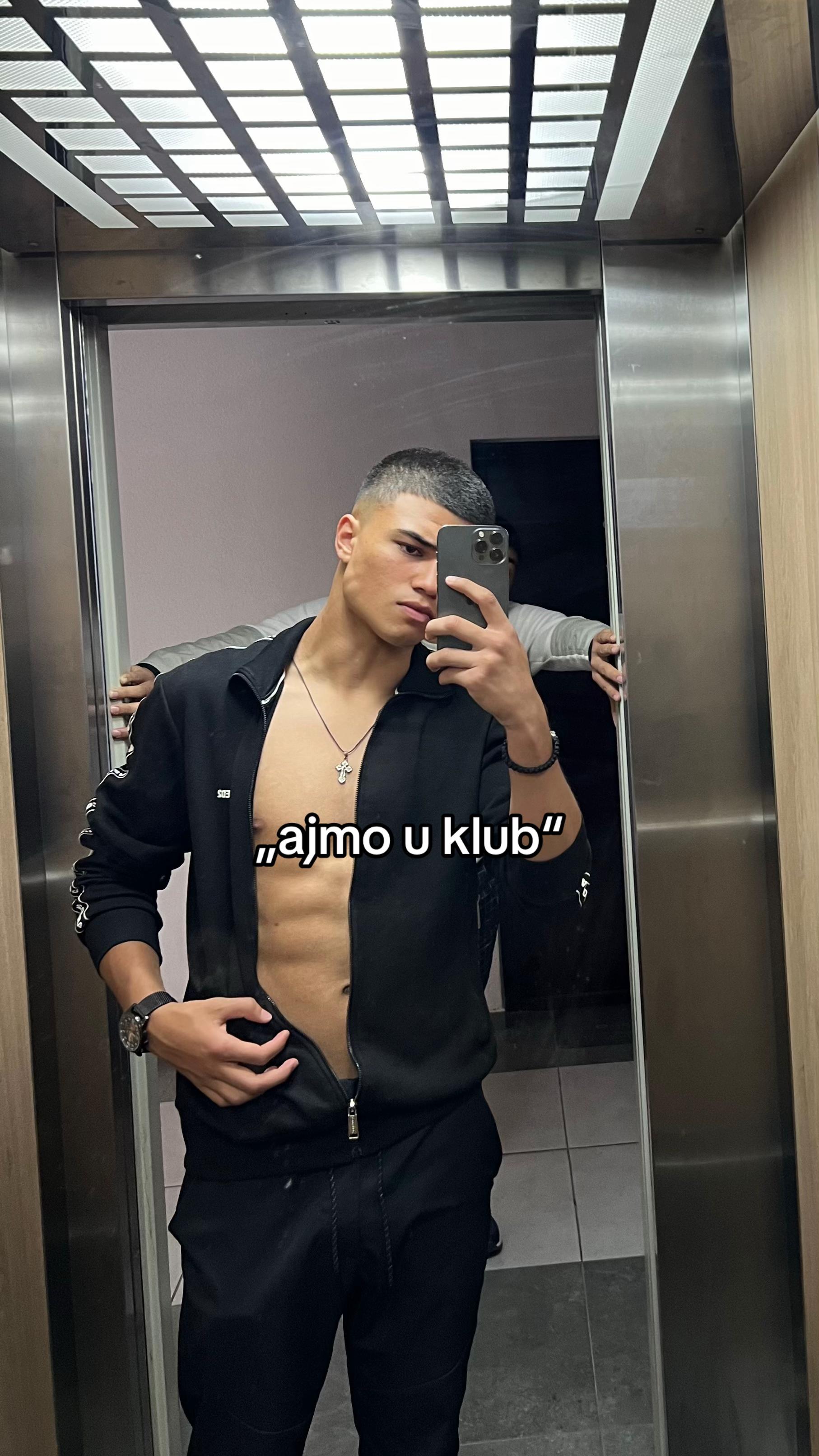 @CHAMP👑💪🏽