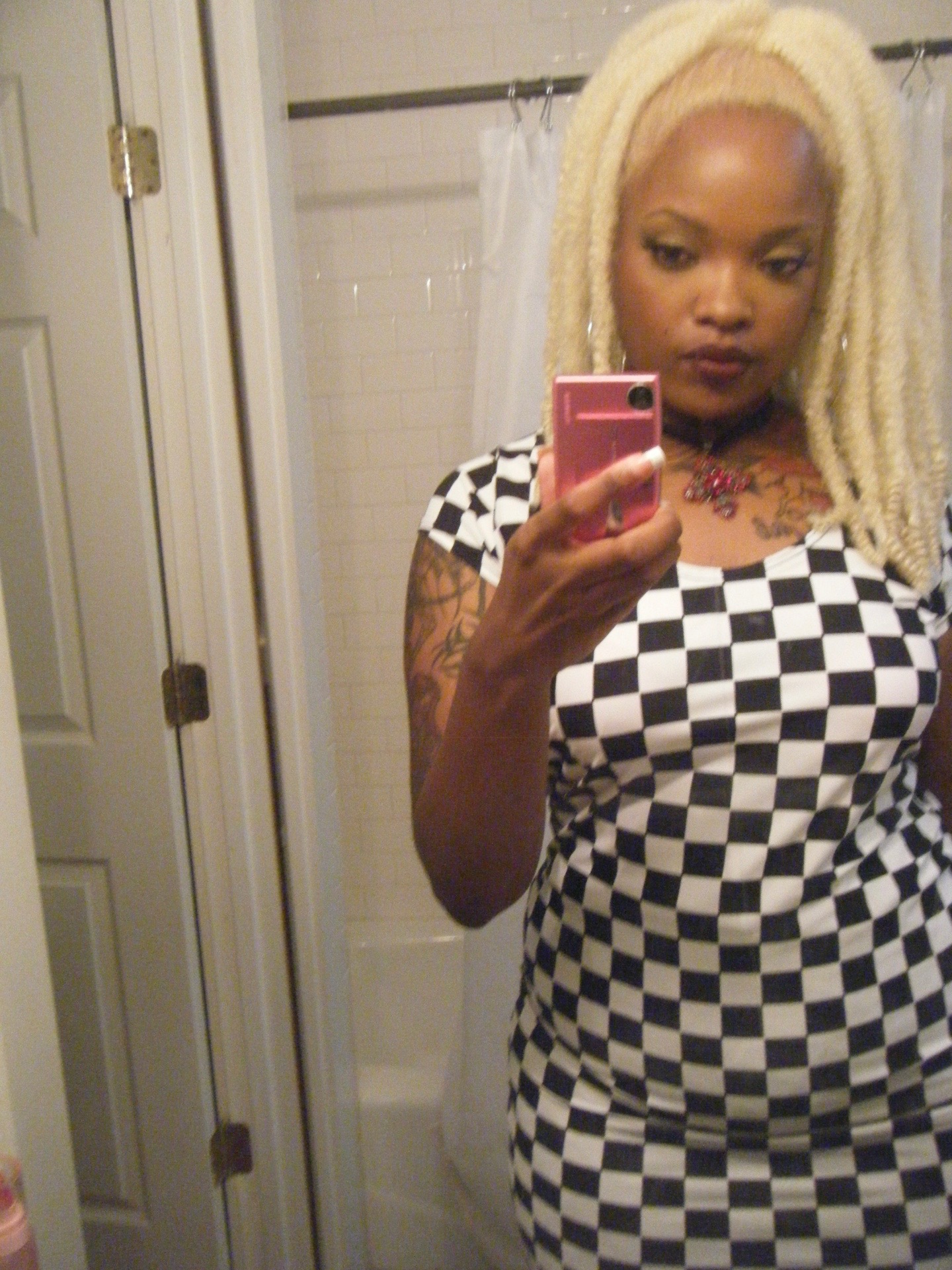 @Nena Nicole