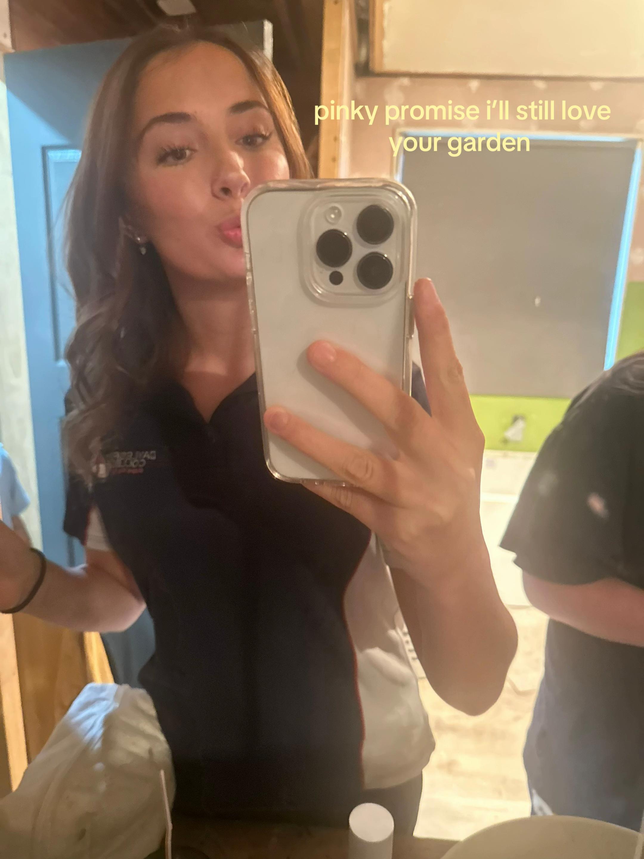 @hayleyexclusives