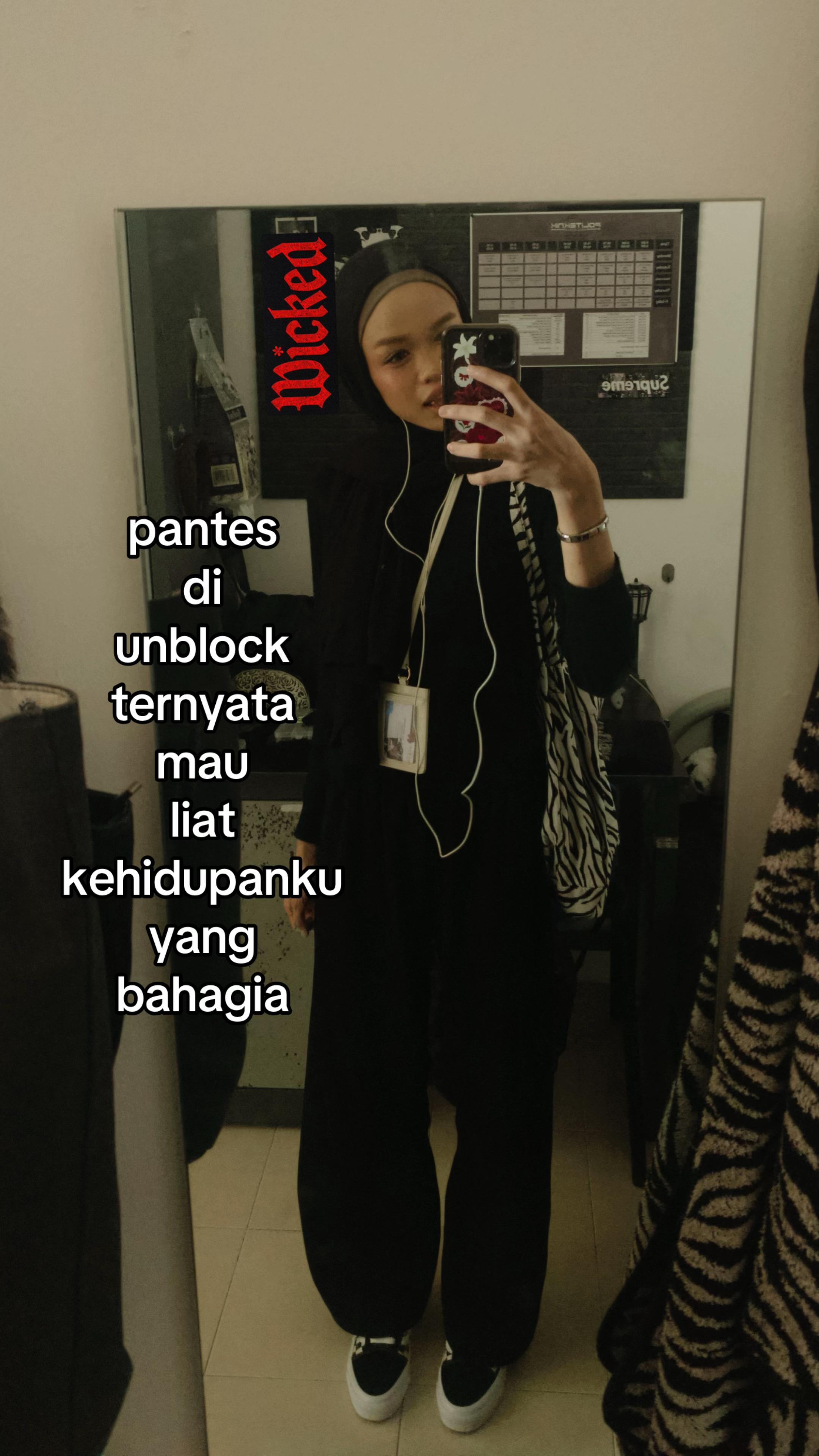 @𝖊✮