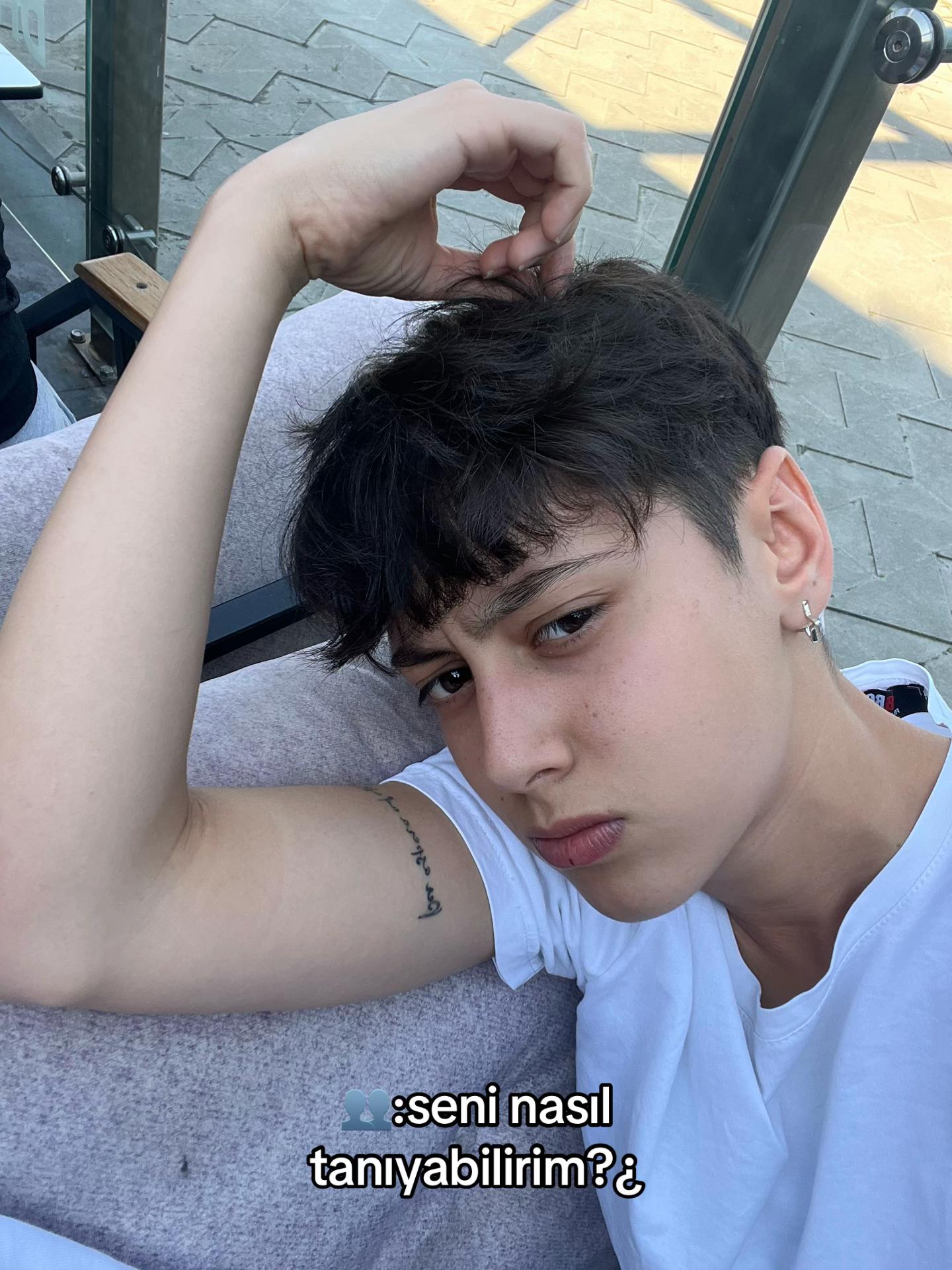 @Elifff