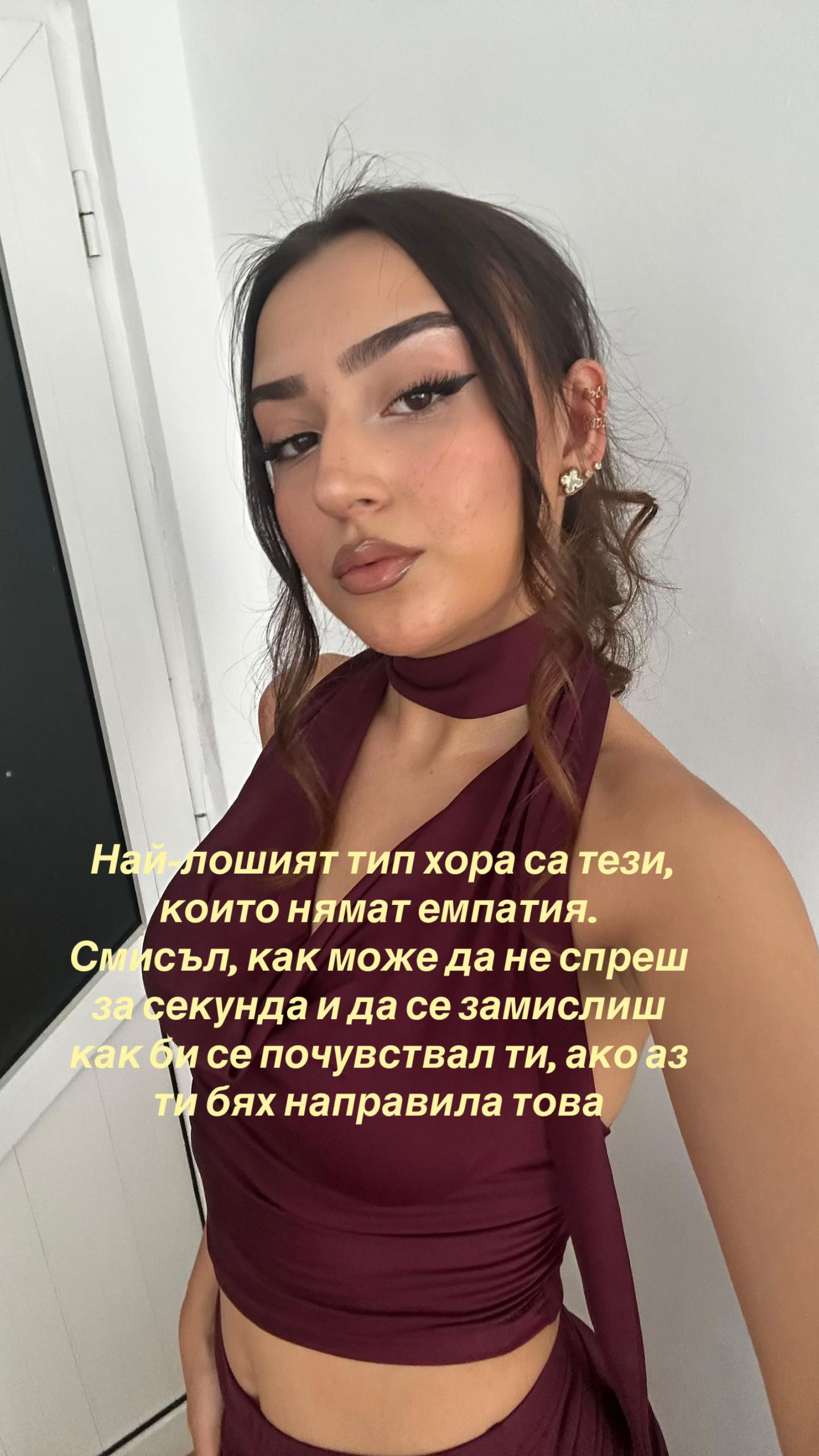 @𝐘