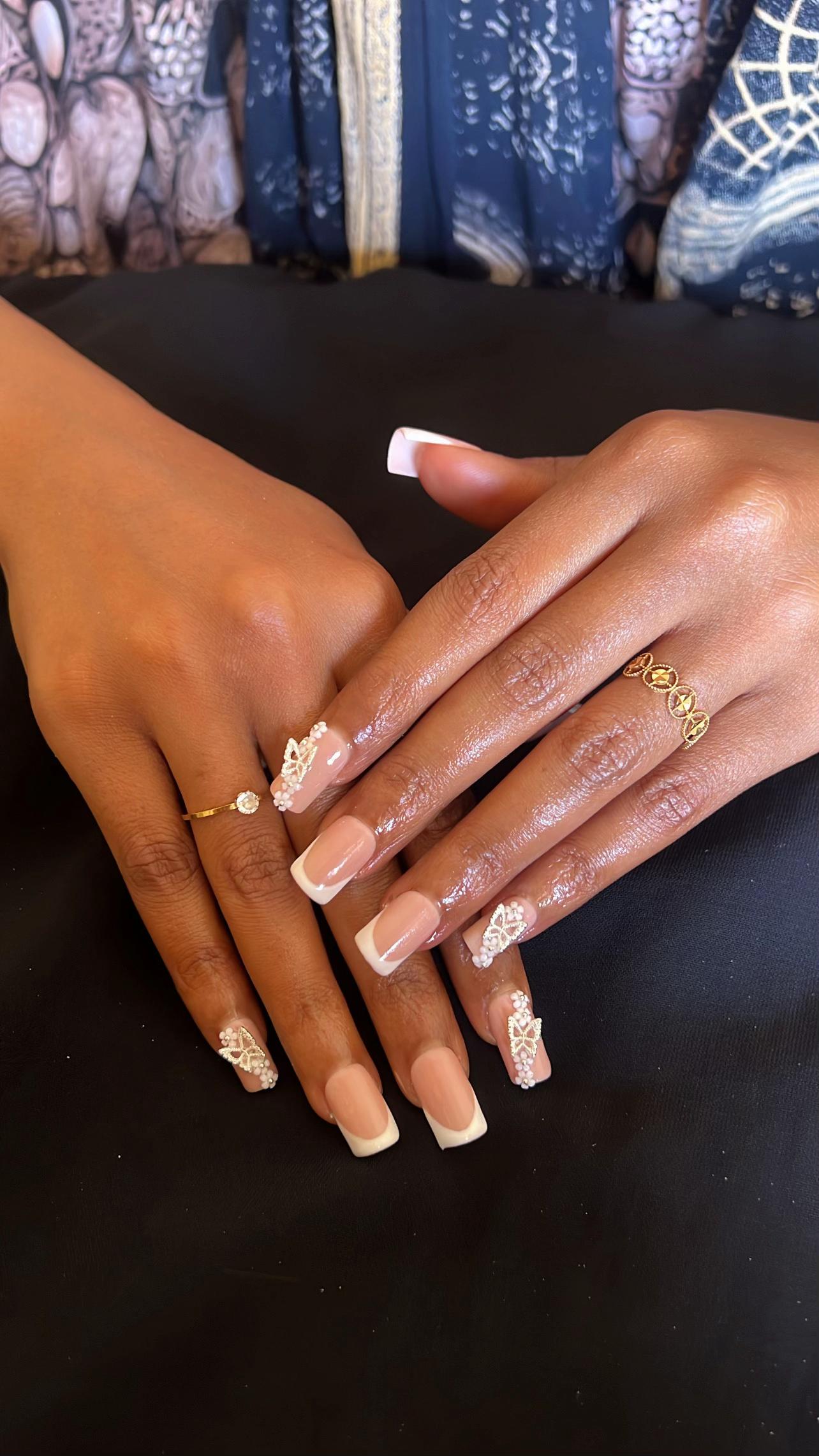 @B E L L A NAILS✨