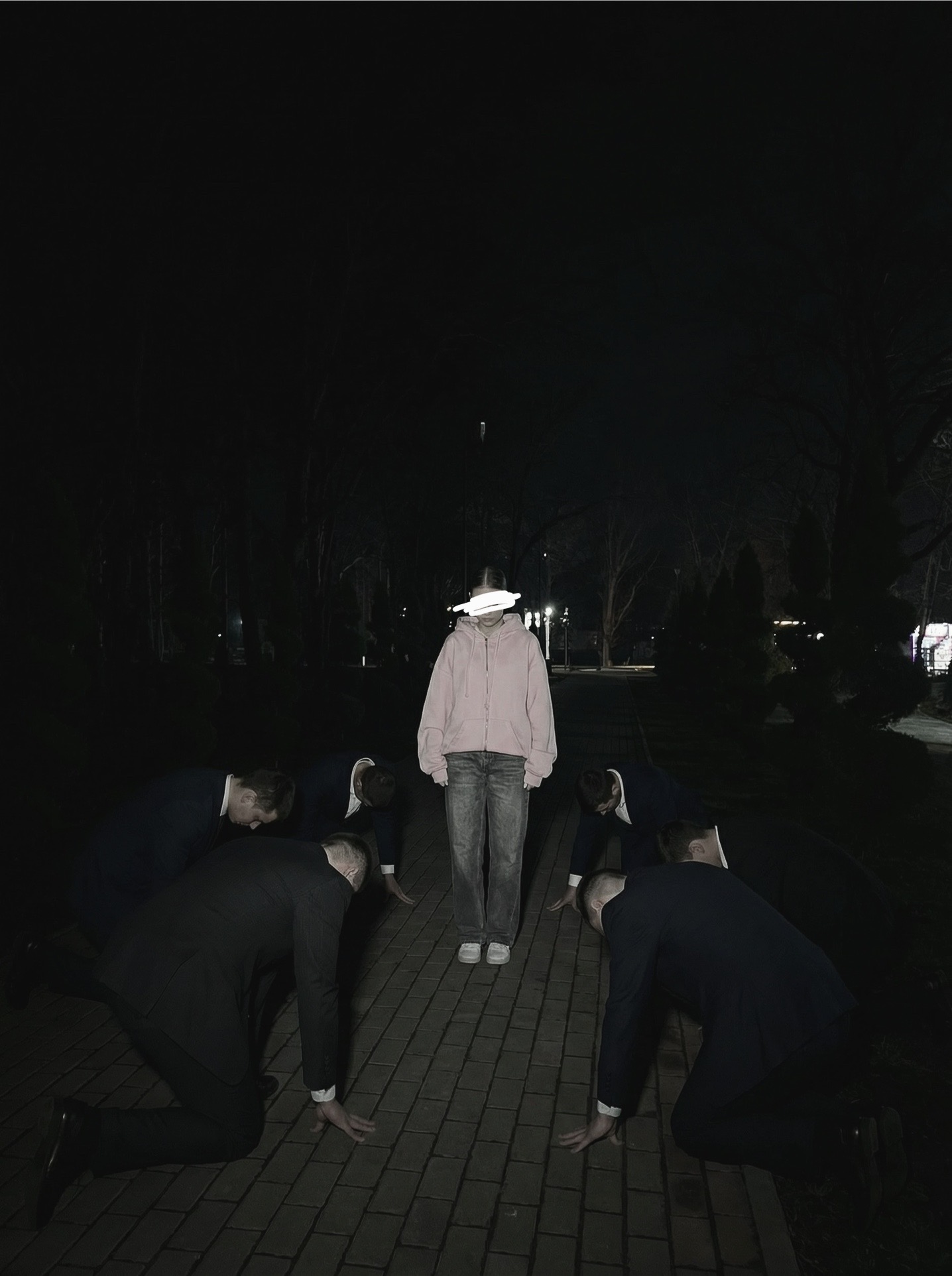 @🖤