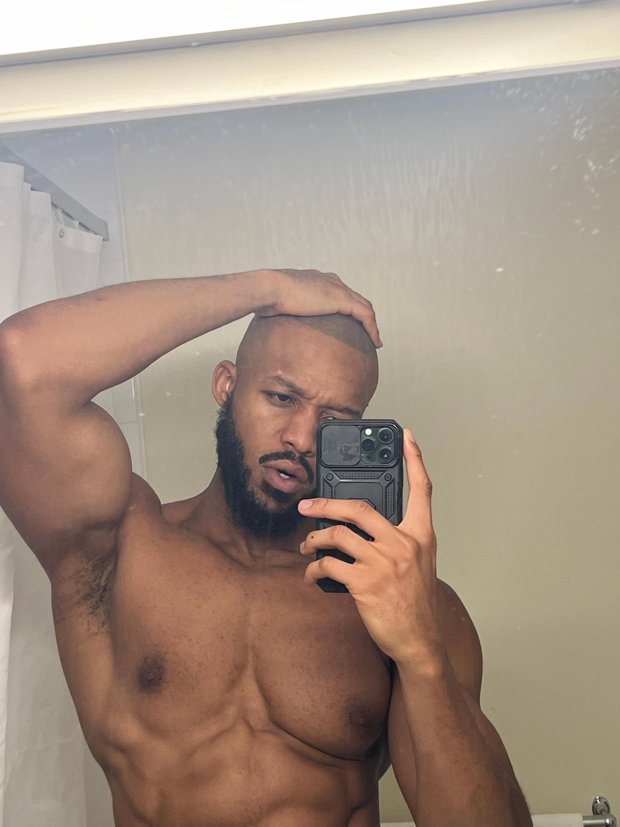 @HWRFITNESS