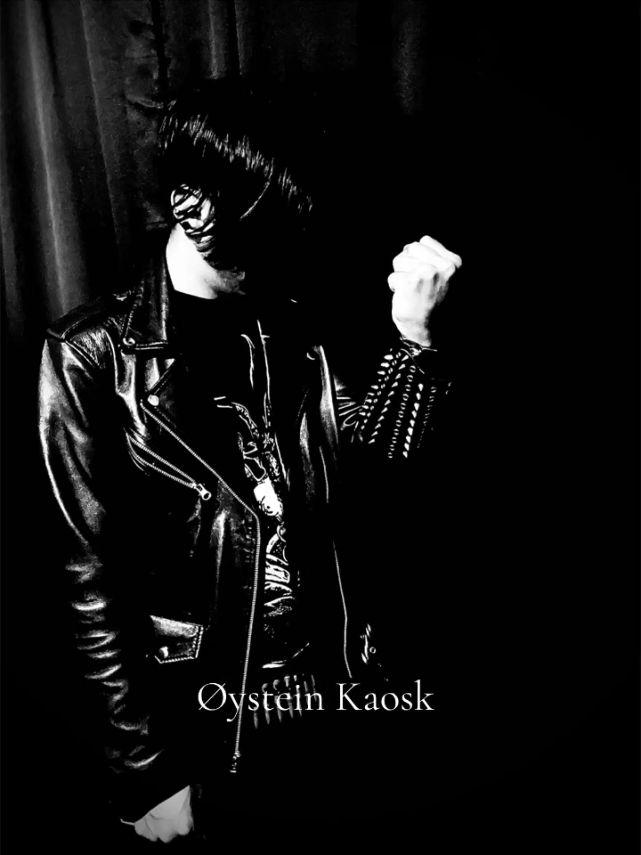 @Øystein Kaosk💿🖤🗡️