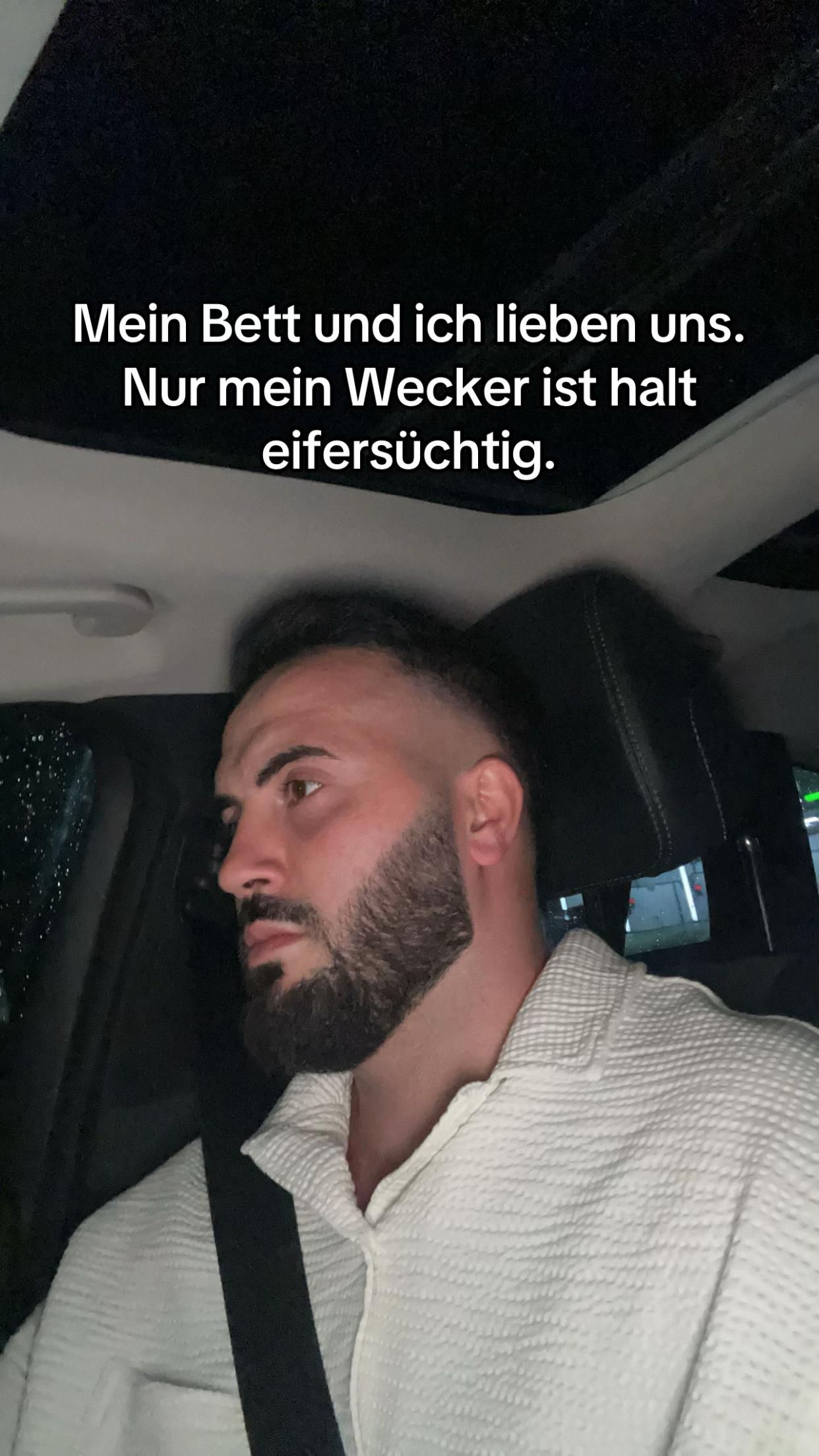 @Deralbanervonnebenan