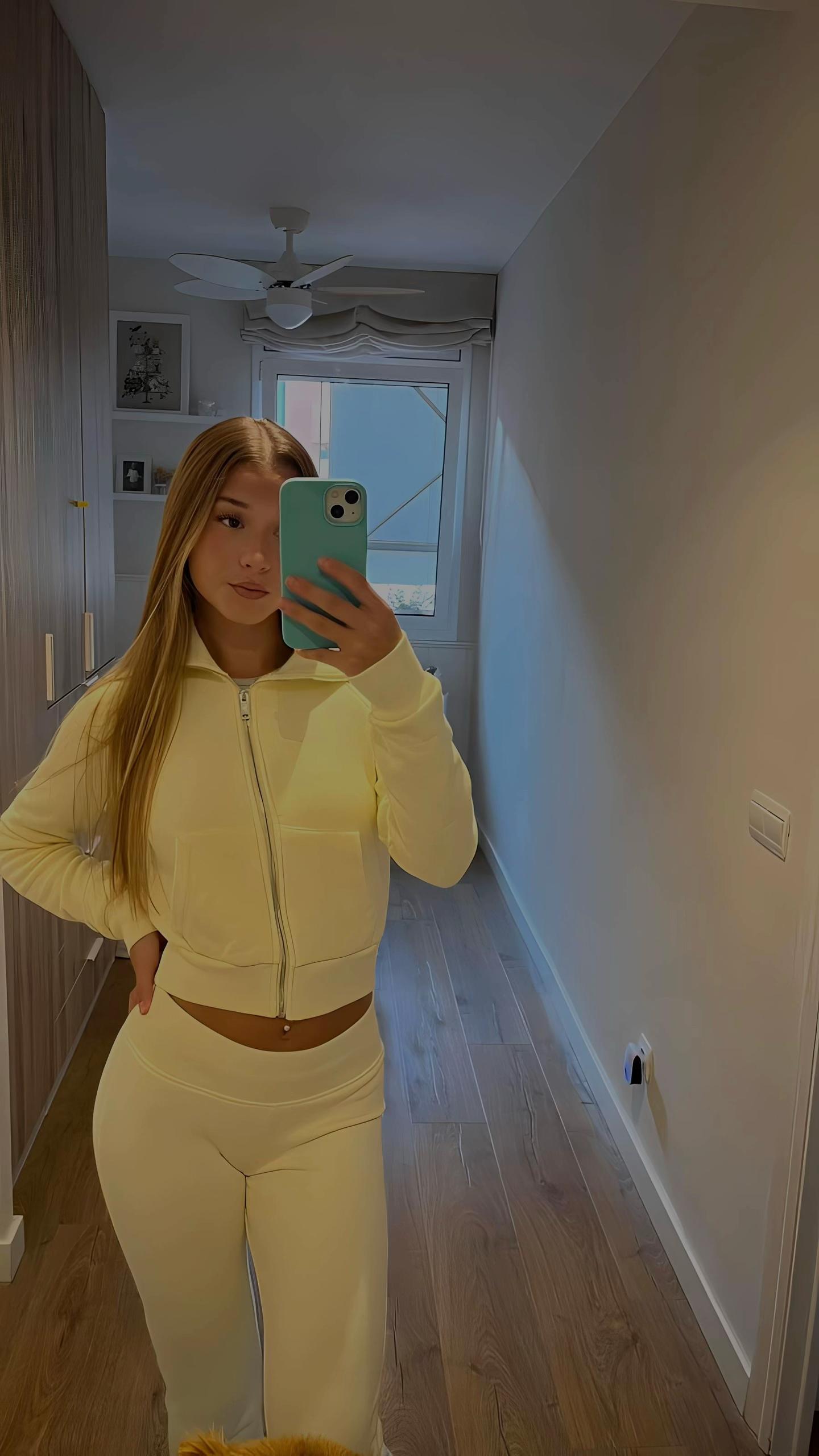 @𝑀𝒶𝓇𝓉𝒾𝓃𝒶🥥