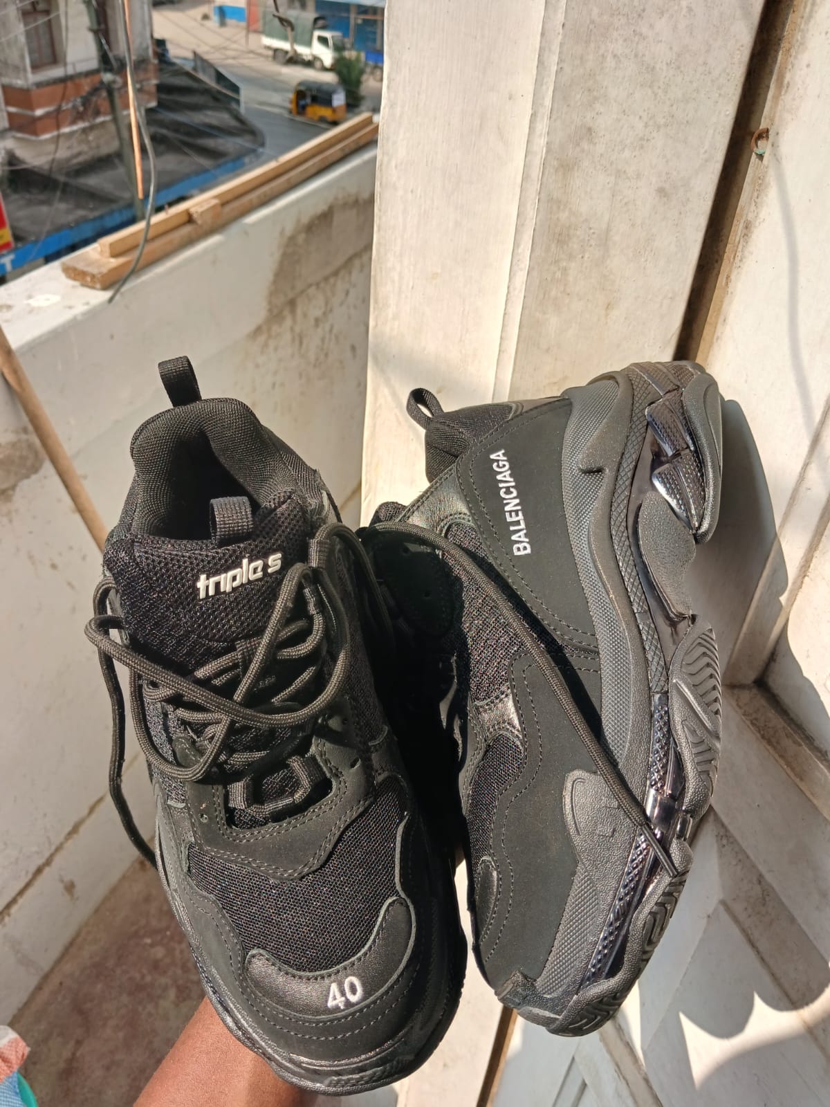 @jarulygotsneakers