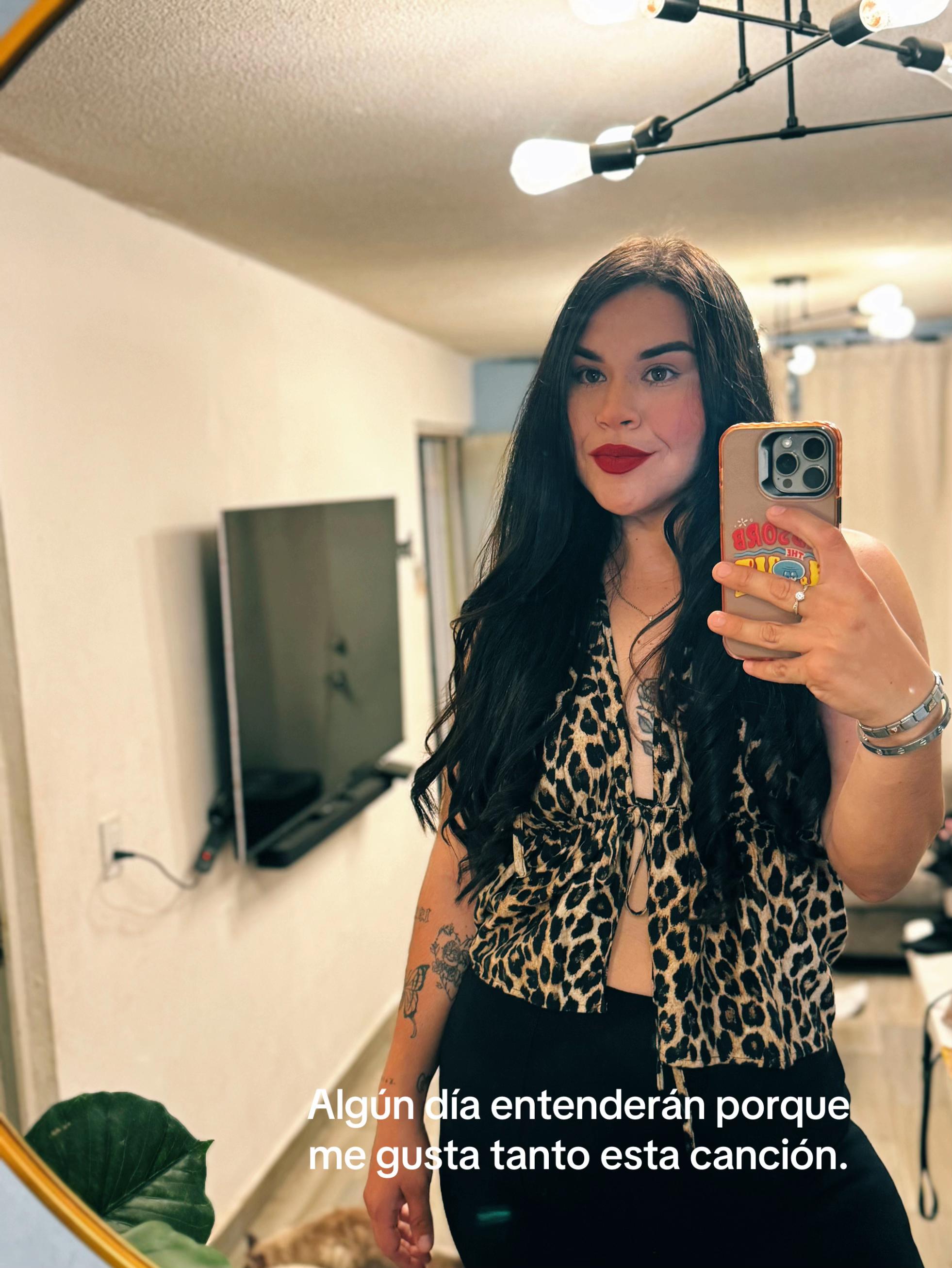 @yazmineosuna