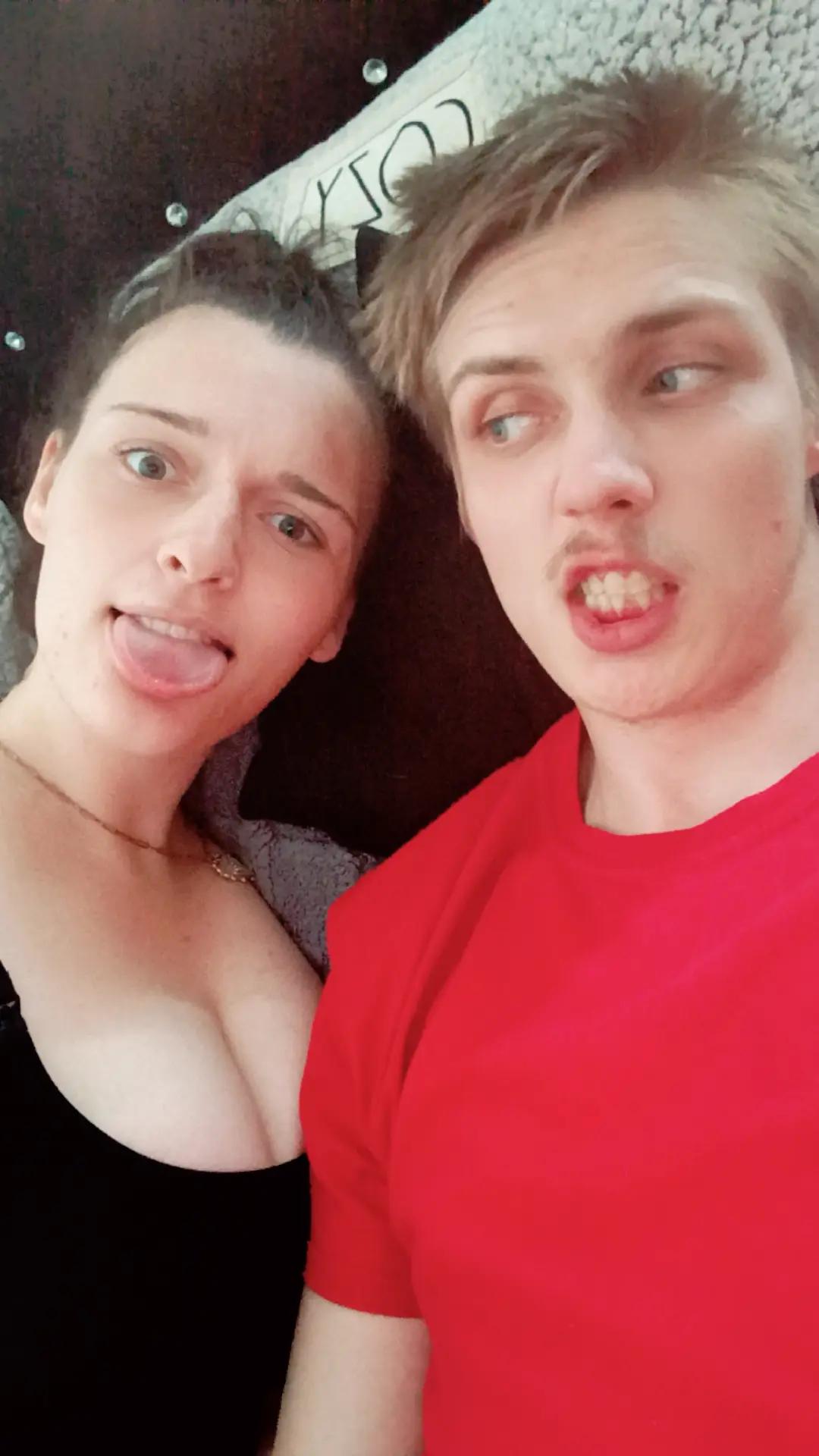 @ur_mom