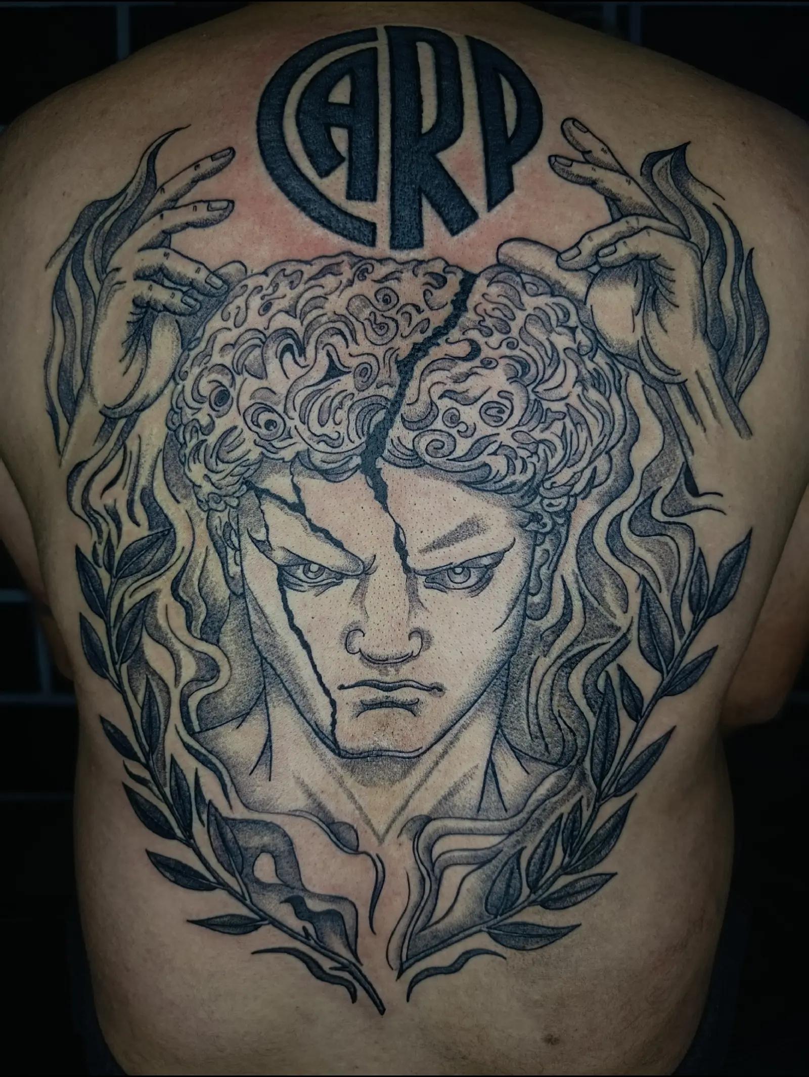 @Hilaria.tattoo