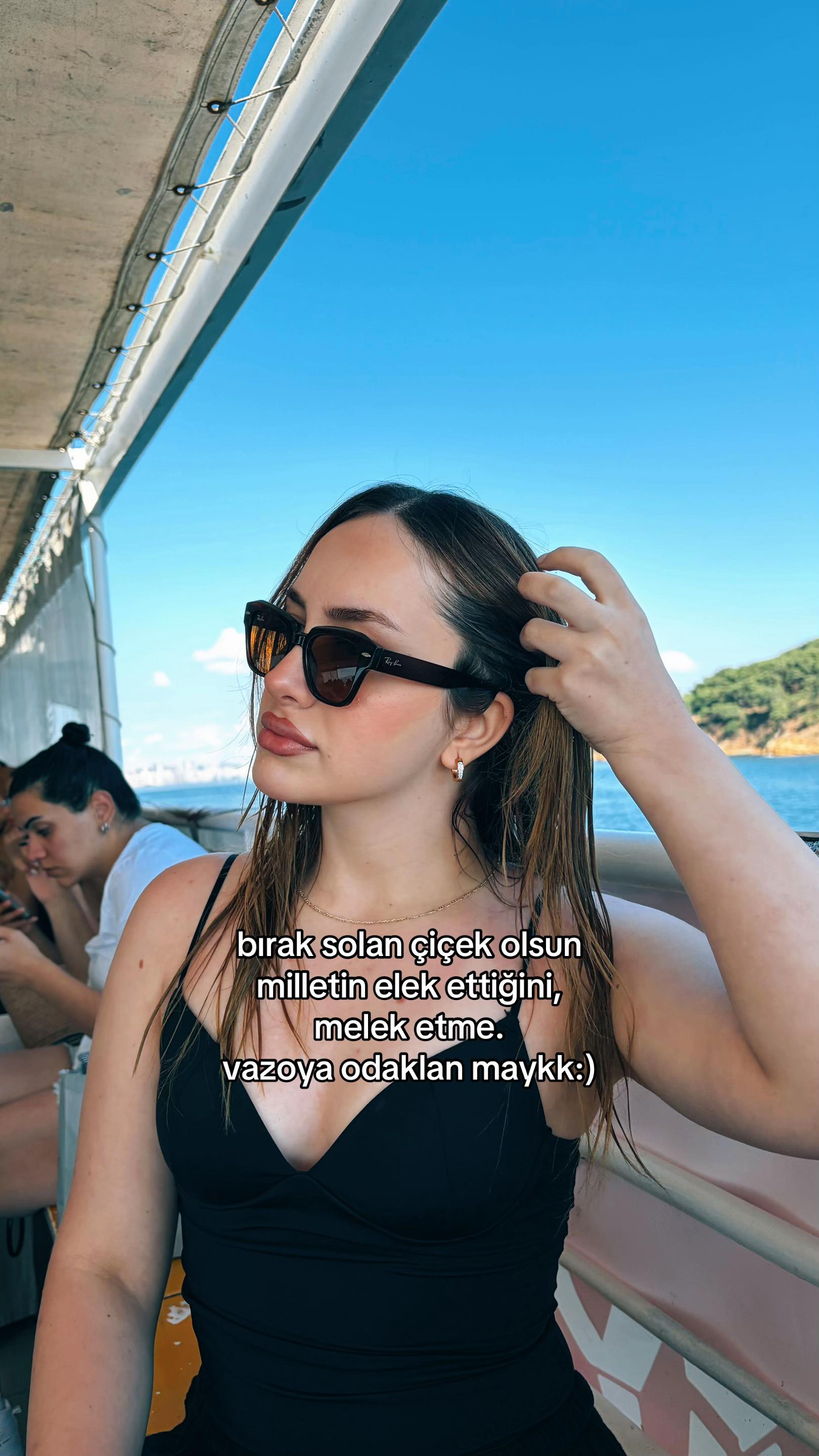 @Esmanurdklc