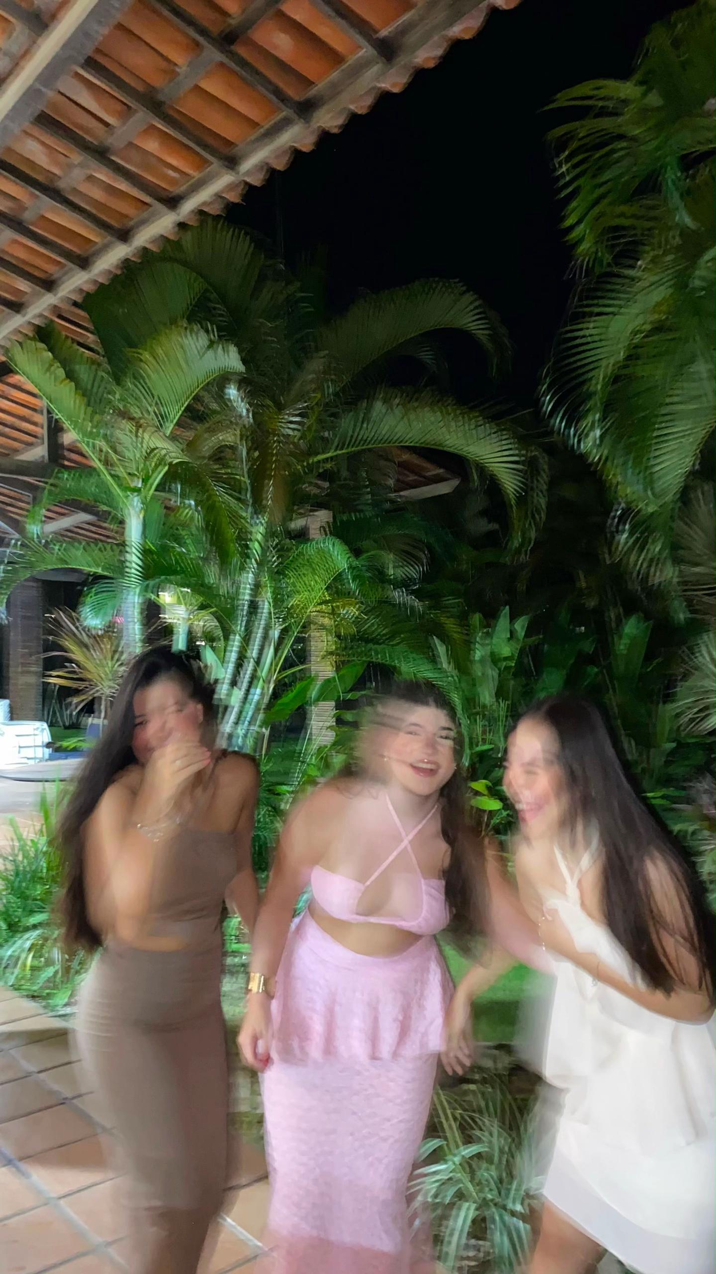 @Letícia