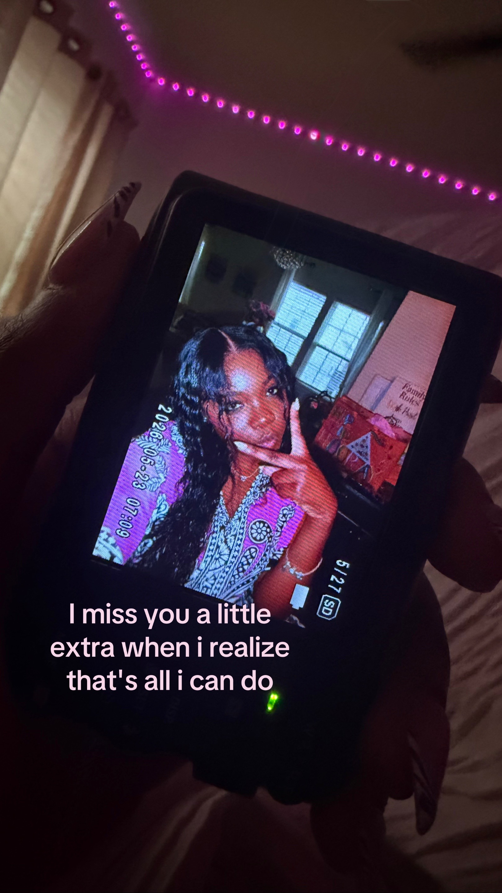 @plsfreeblo